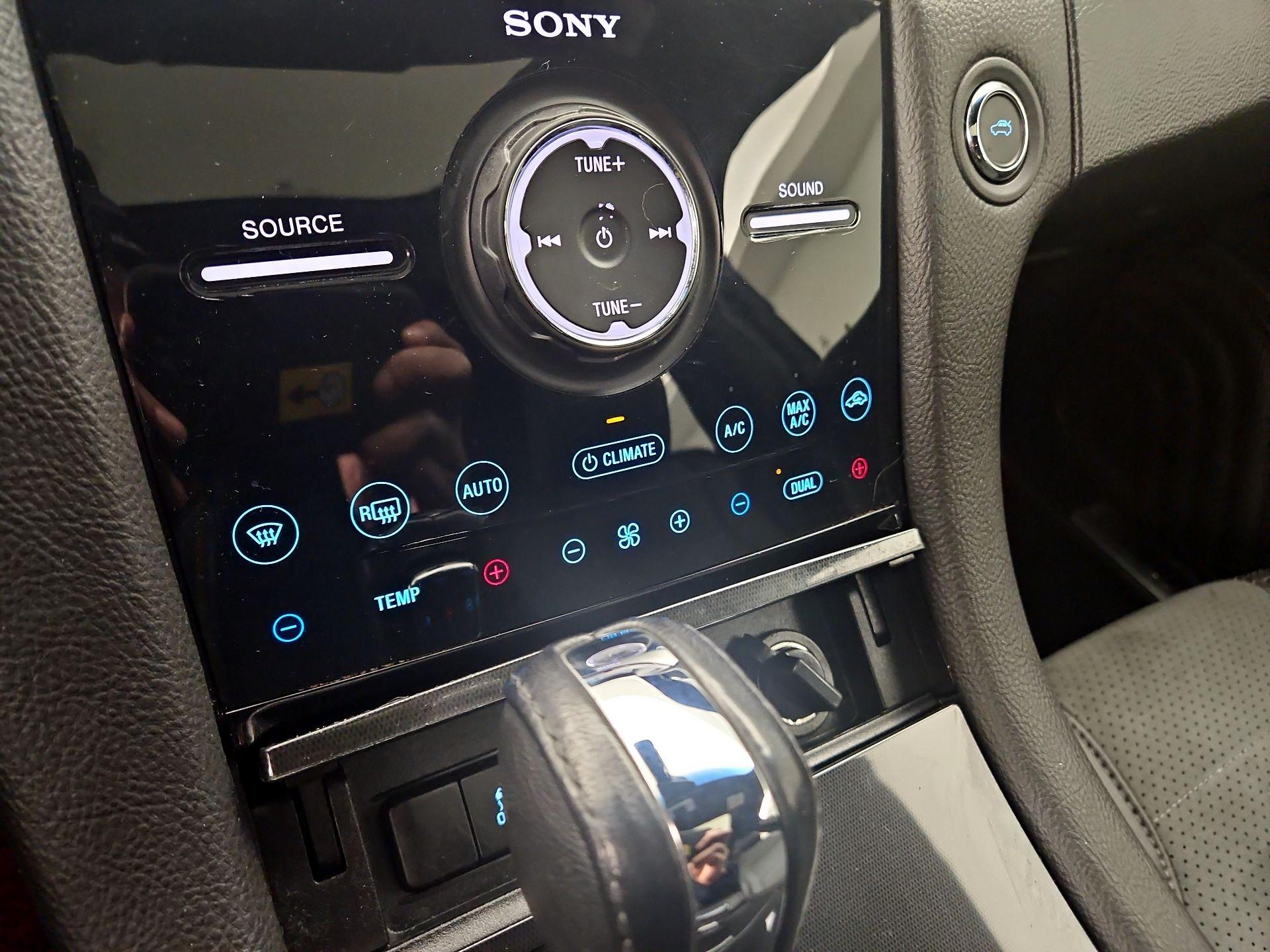 Thumbnail: 2018 Ford Taurus - 17