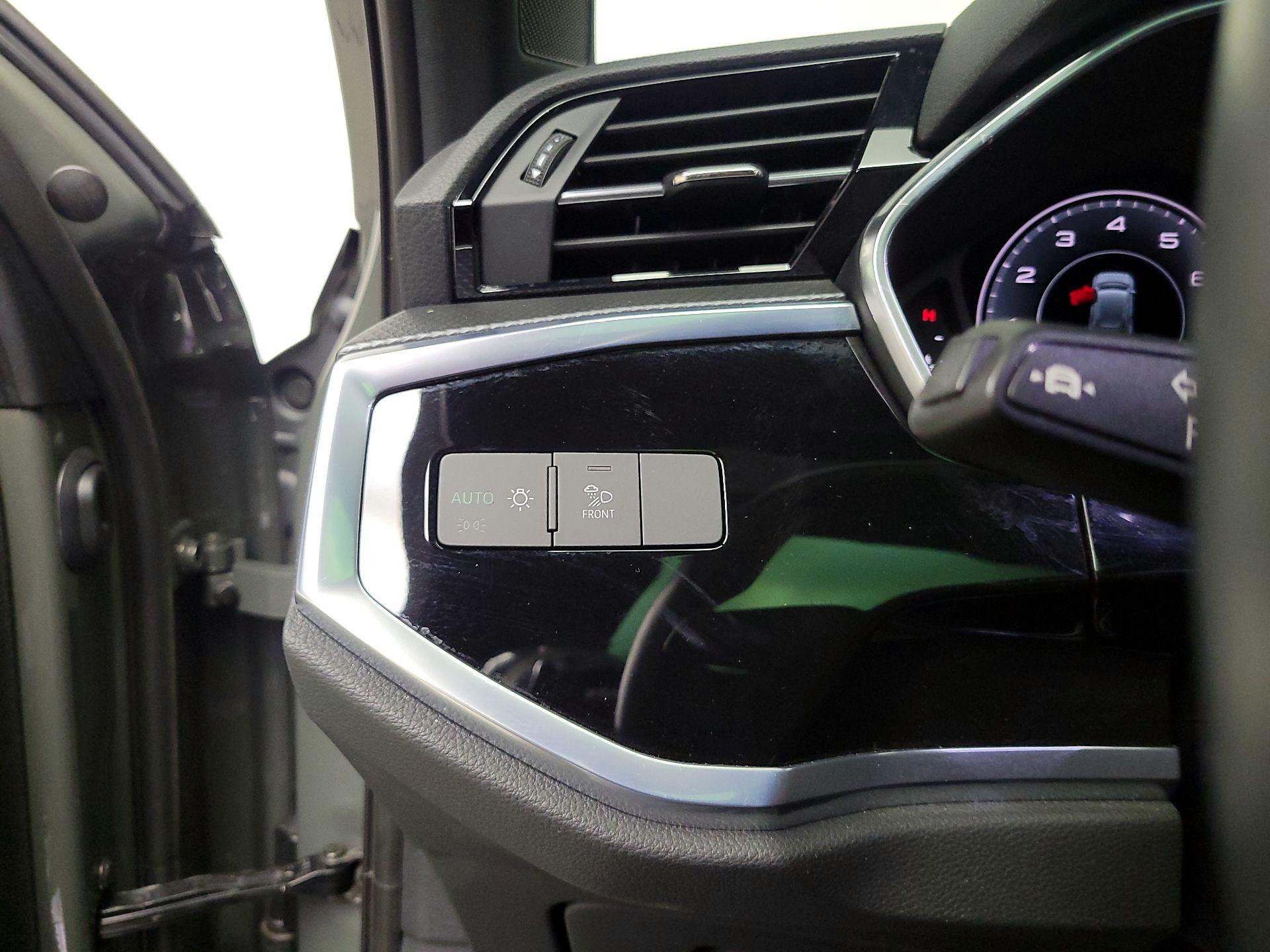 Thumbnail: 2022 Audi Q3 - 13