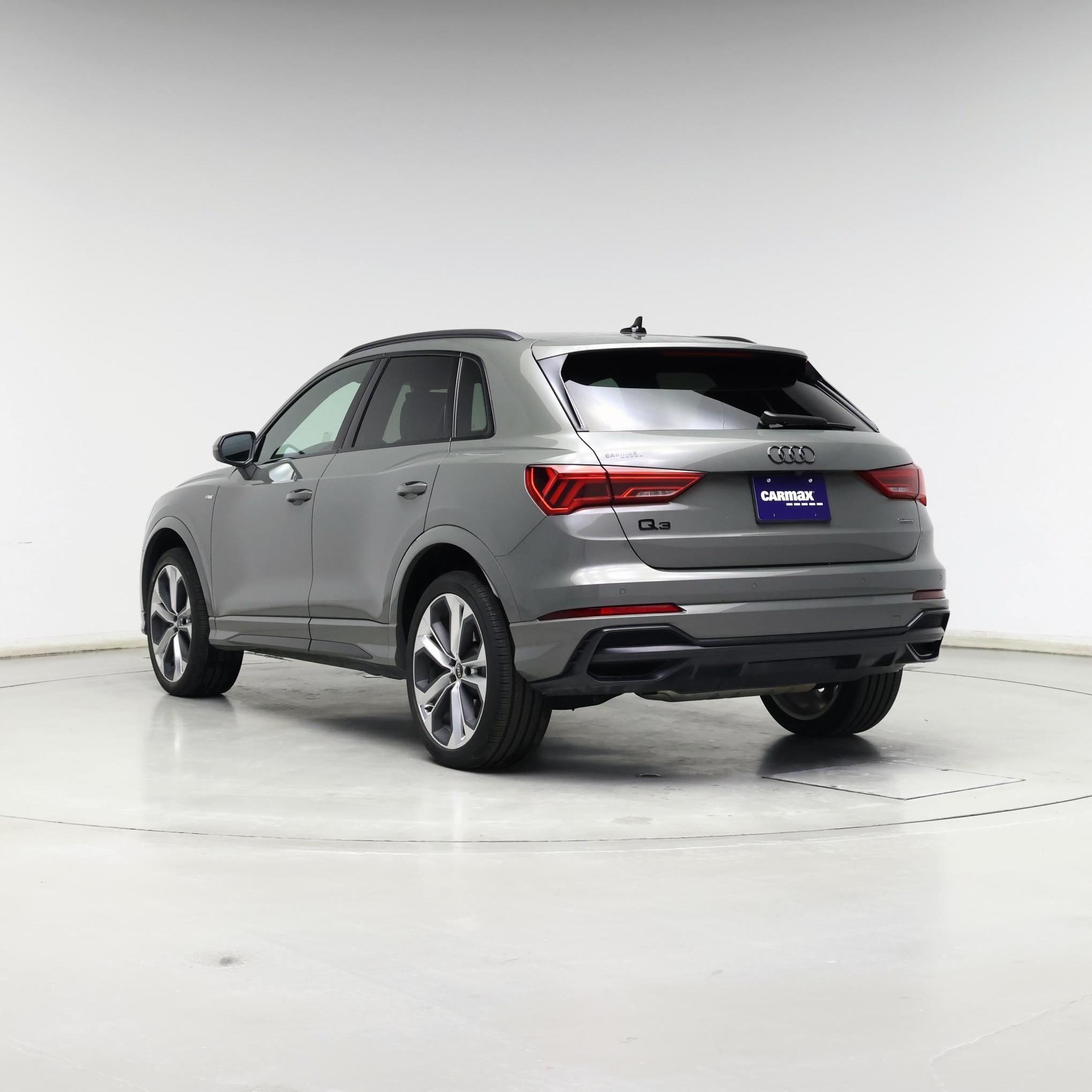 Thumbnail: 2022 Audi Q3 - 2