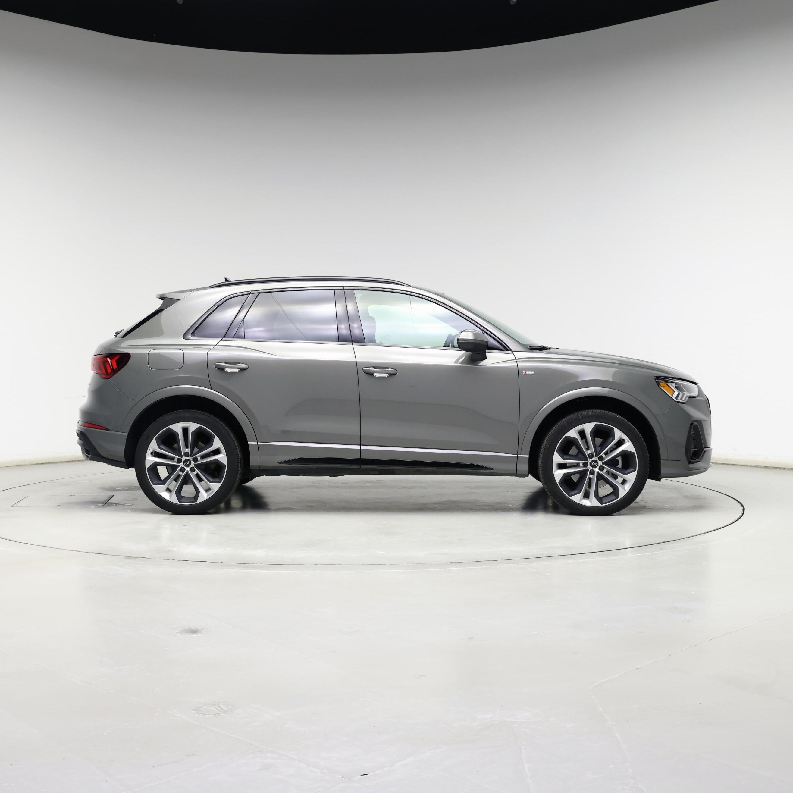 Thumbnail: 2022 Audi Q3 - 7