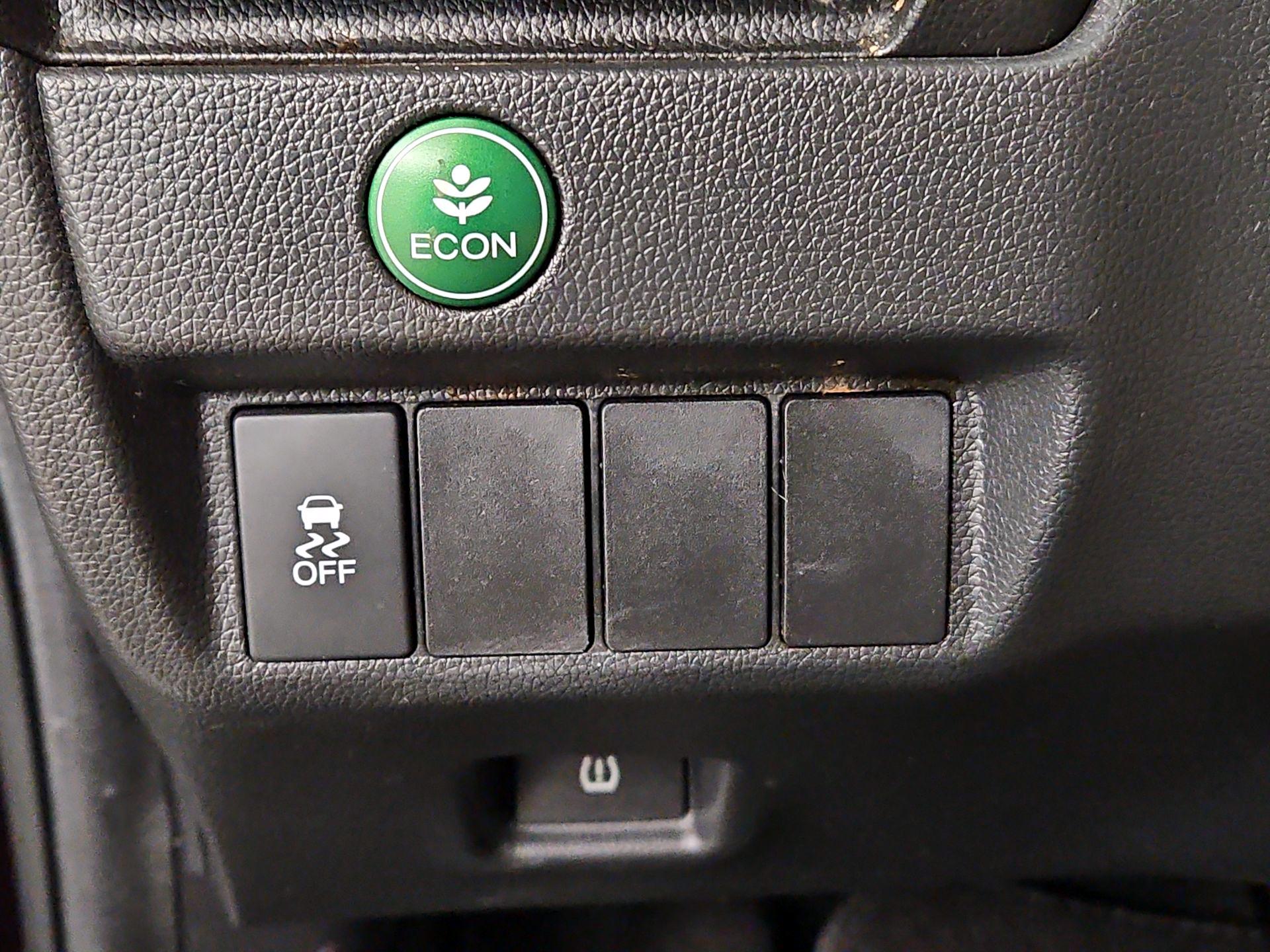 Thumbnail: 2016 Honda Fit - 13