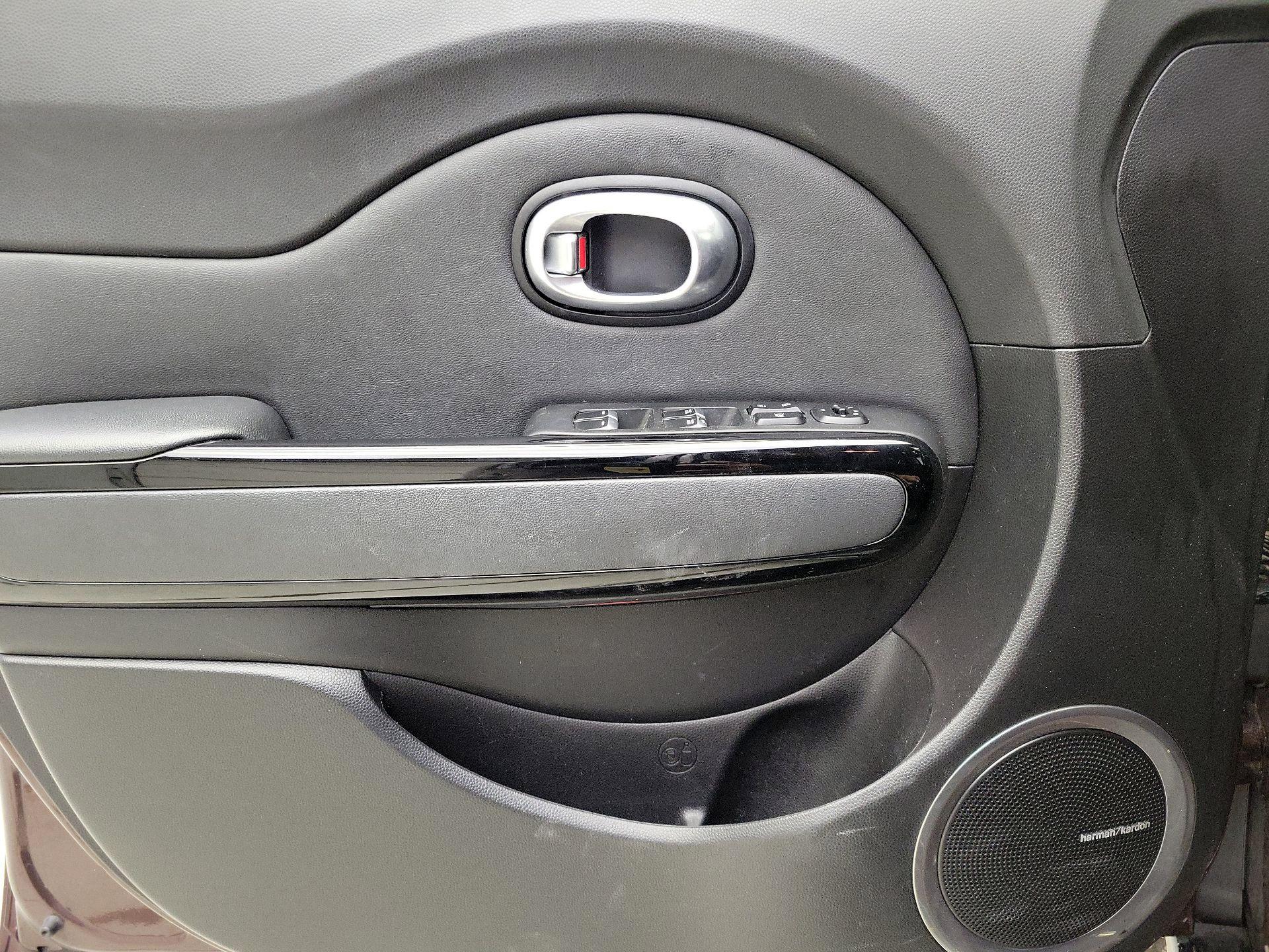 Thumbnail: 2017 Kia Soul - 12