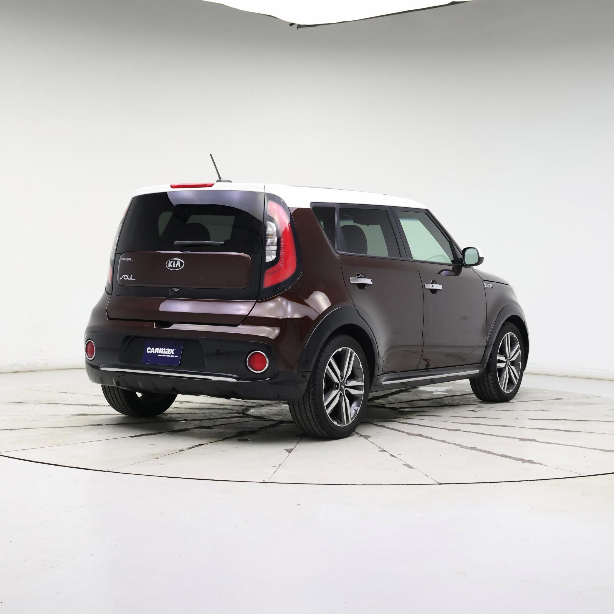 Thumbnail: 2017 Kia Soul - 8