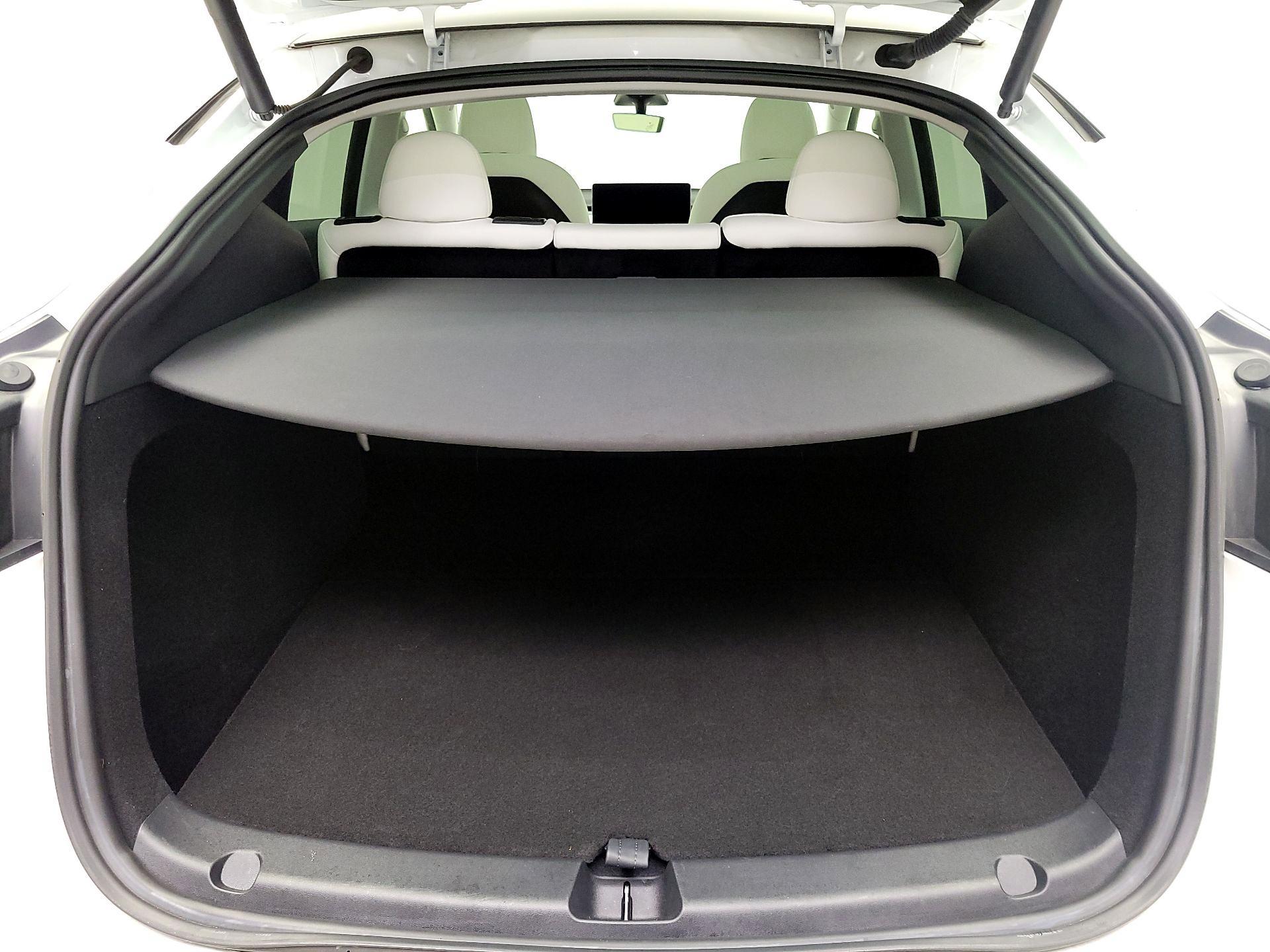 Thumbnail: 2023 Tesla Model Y - 19