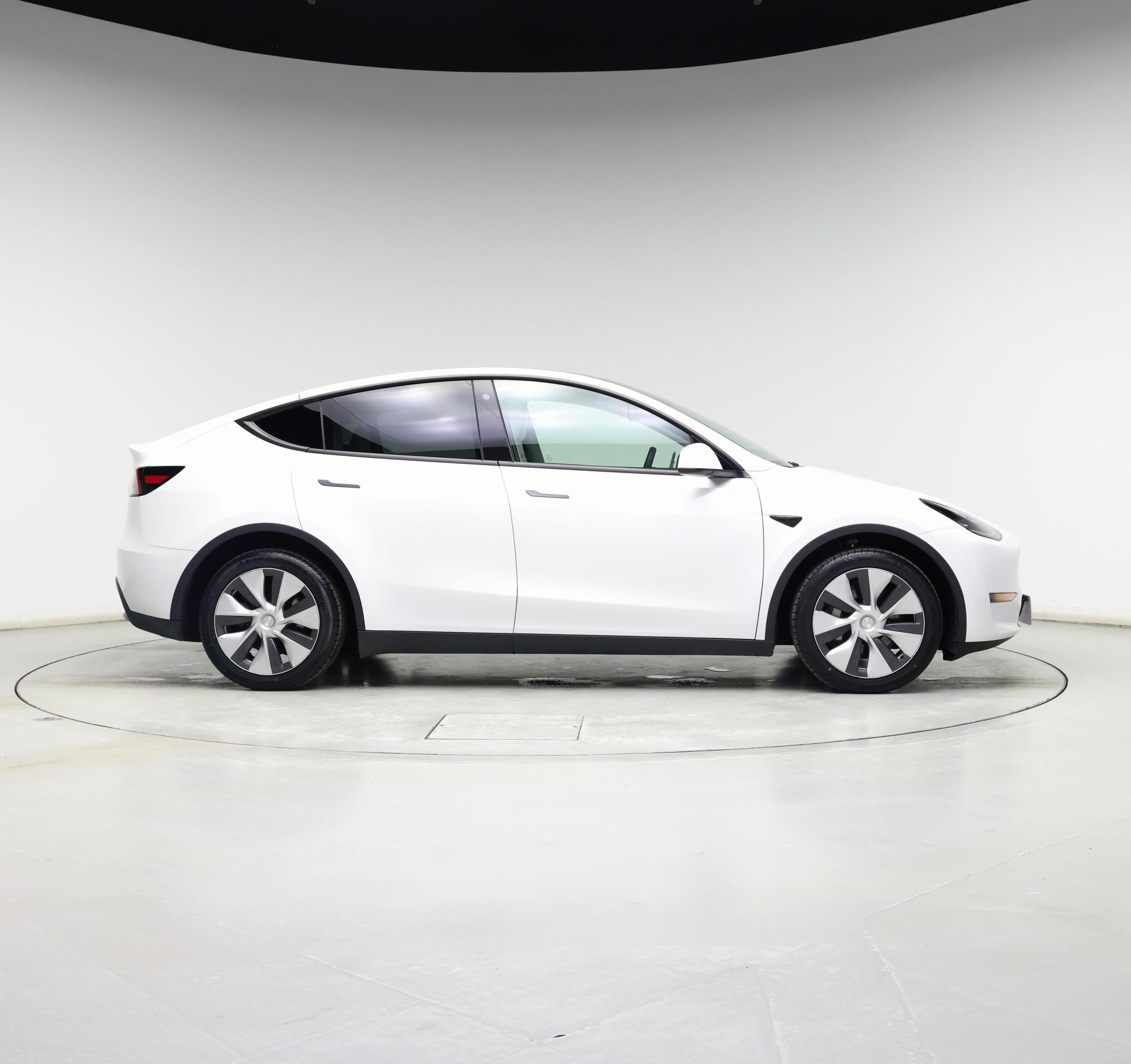 Thumbnail: 2023 Tesla Model Y - 7