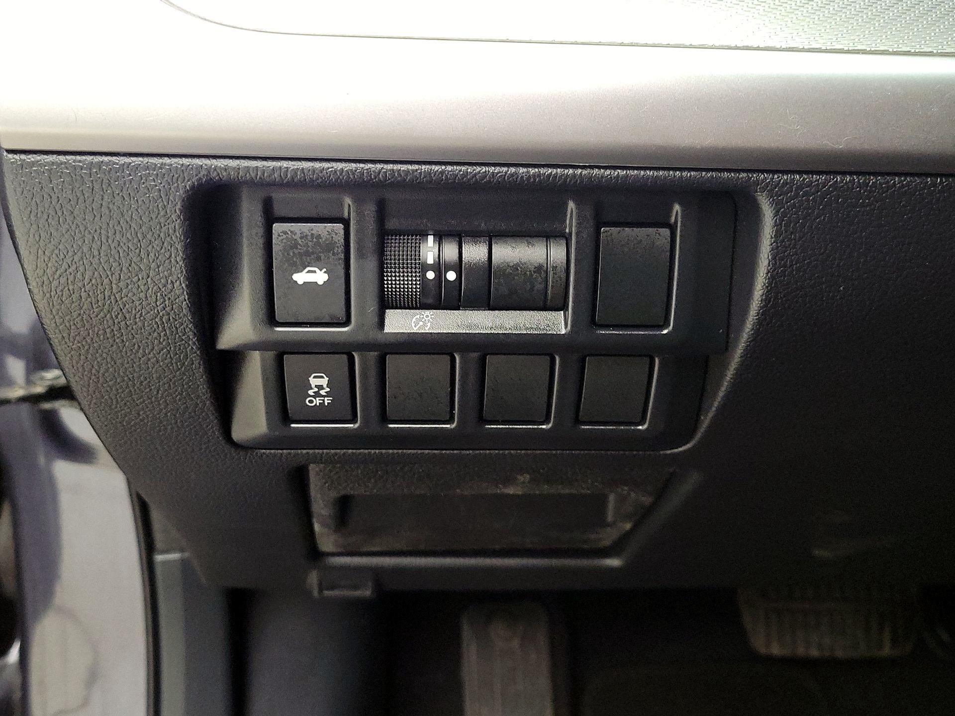 Thumbnail: 2017 Subaru Legacy - 13