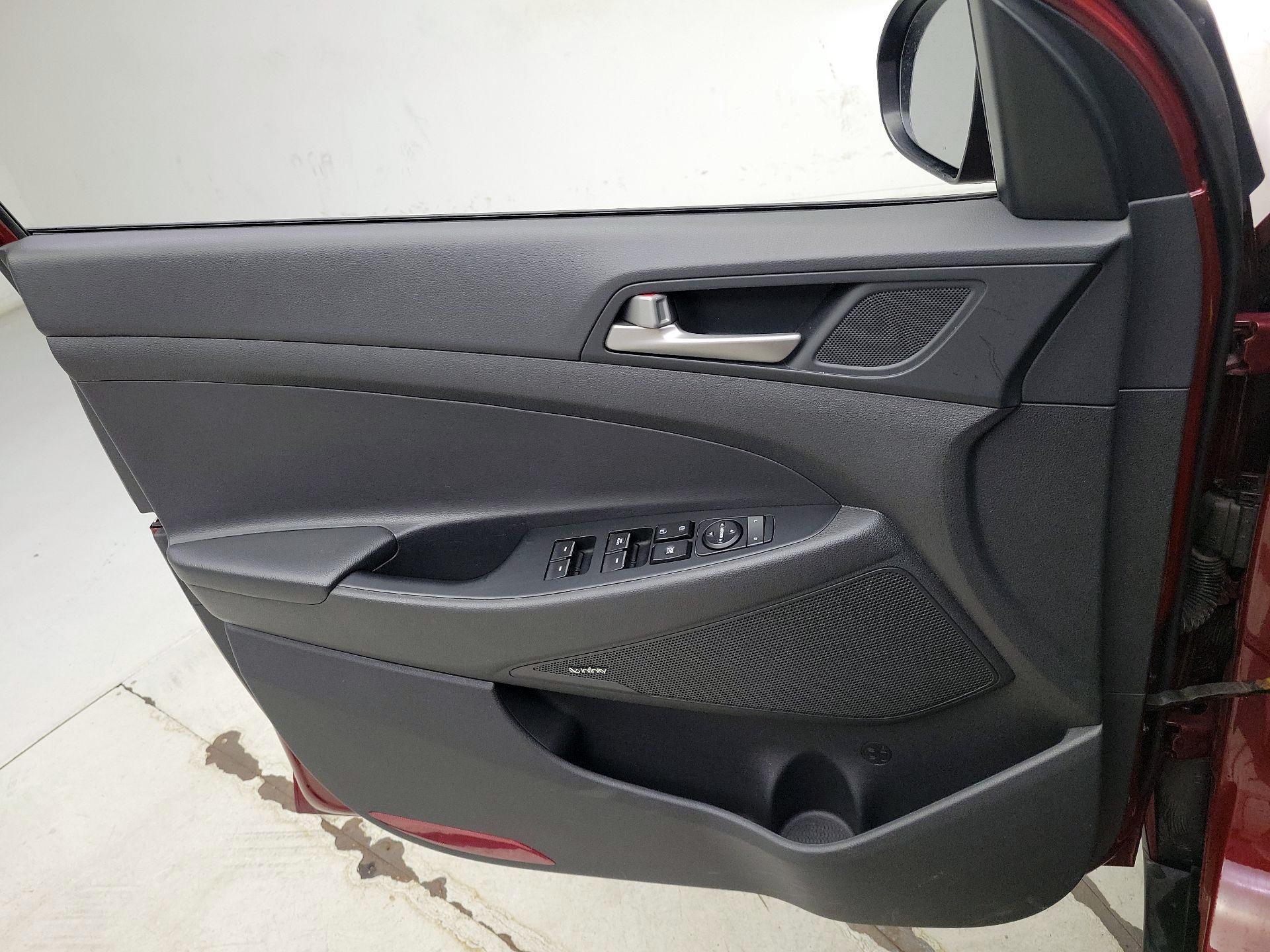 Thumbnail: 2018 Hyundai Tucson - 12