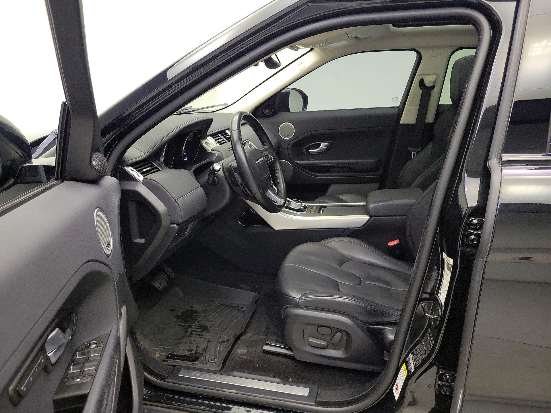 Thumbnail: 2015 Land Rover Range Rover Evoque - 11