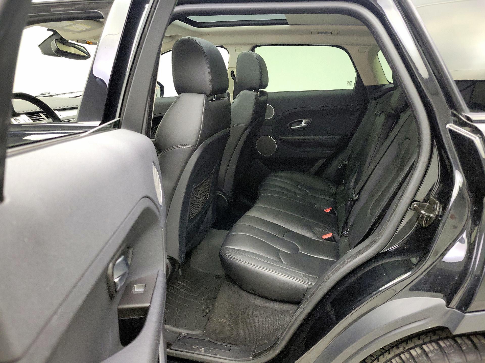 Thumbnail: 2015 Land Rover Range Rover Evoque - 18