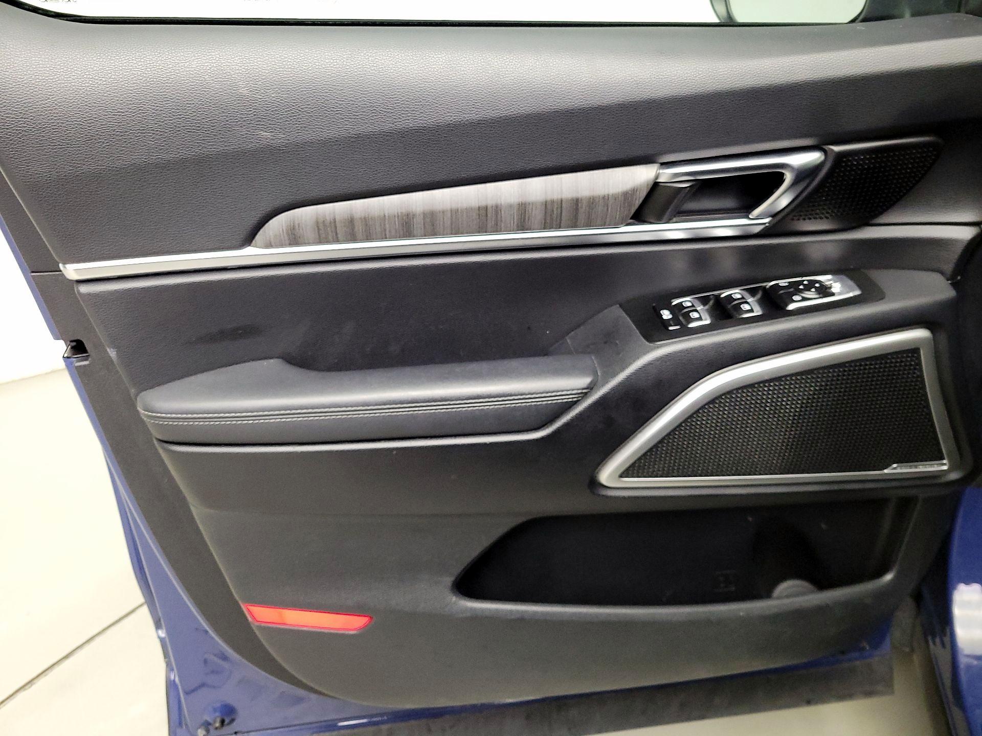 Thumbnail: 2023 Kia Telluride - 12