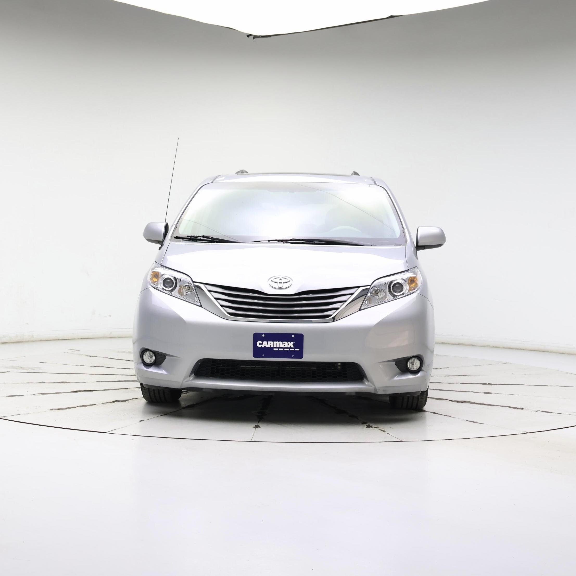 Thumbnail: 2014 Toyota Sienna - 5