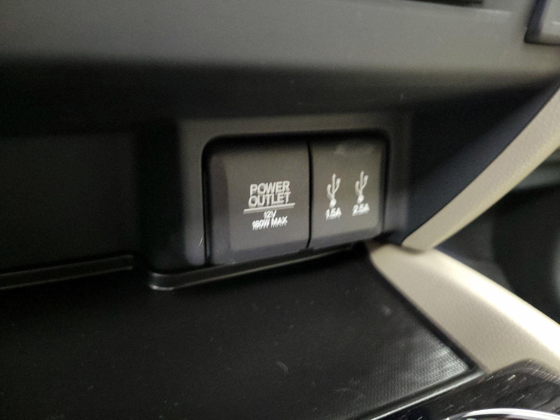 Thumbnail: 2016 Honda Pilot - 19