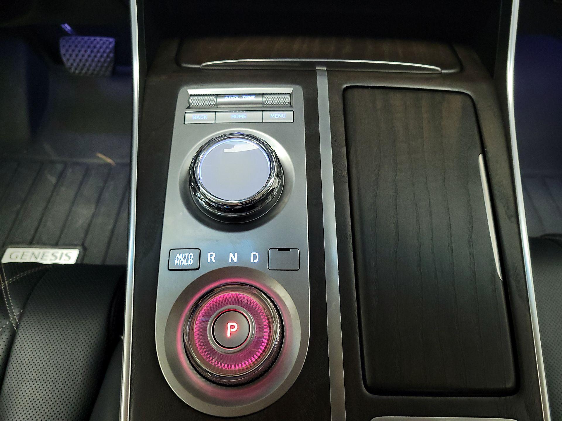 Thumbnail: 2023 Genesis GV80 - 18