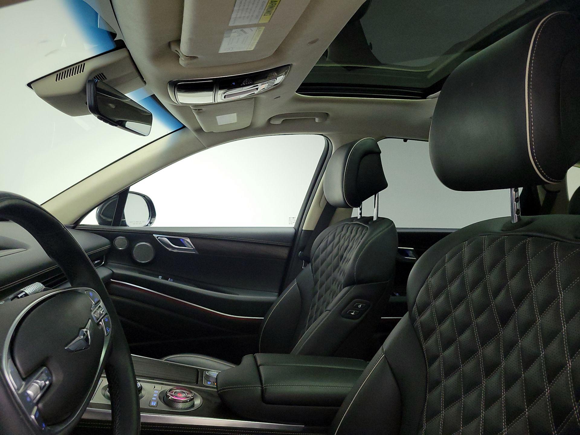 Thumbnail: 2023 Genesis GV80 - 20