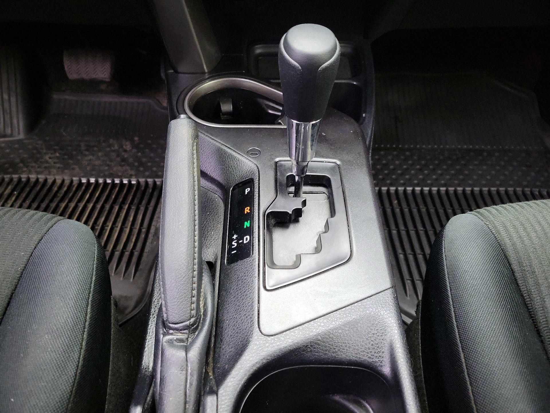 Thumbnail: 2018 Toyota RAV4 - 17