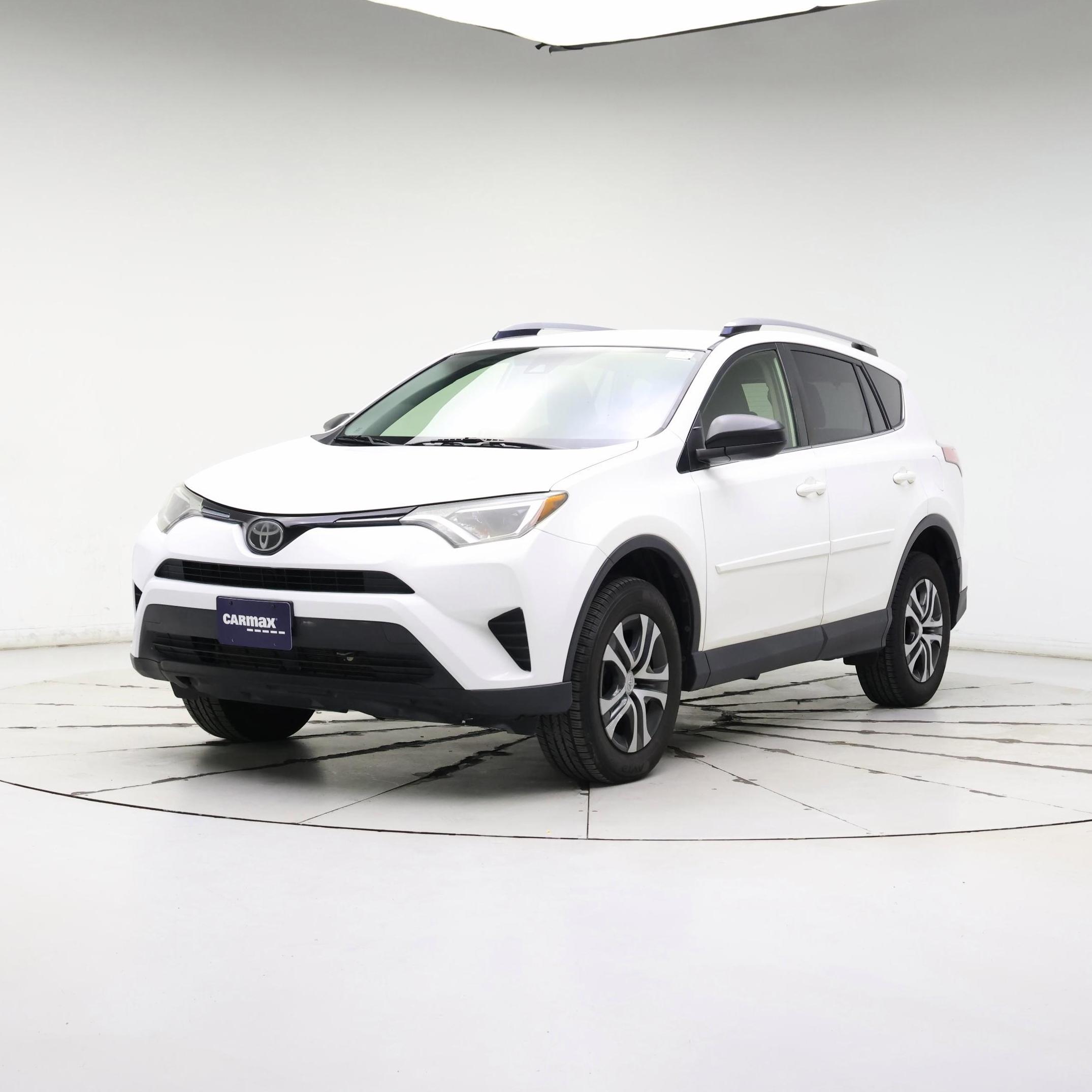 Thumbnail: 2018 Toyota RAV4 - 4