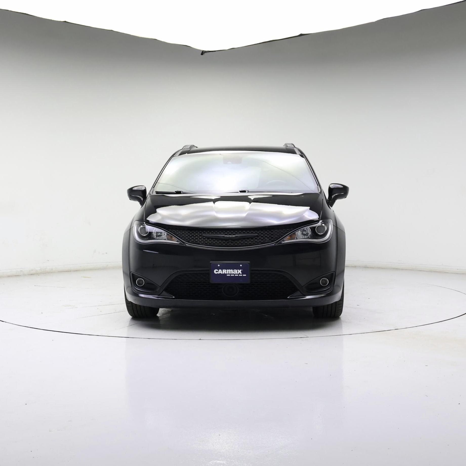 Thumbnail: 2019 Chrysler Pacifica - 5