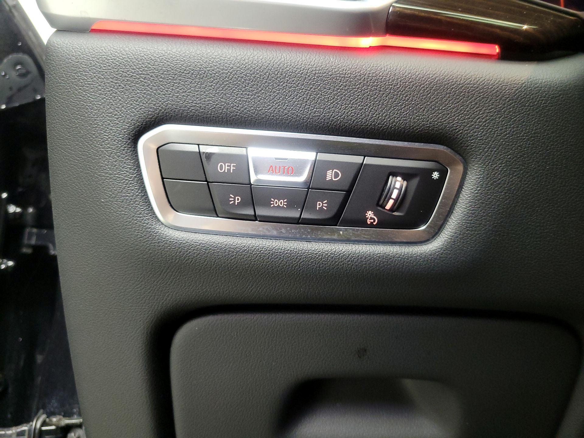 Thumbnail: 2022 BMW X5 - 13