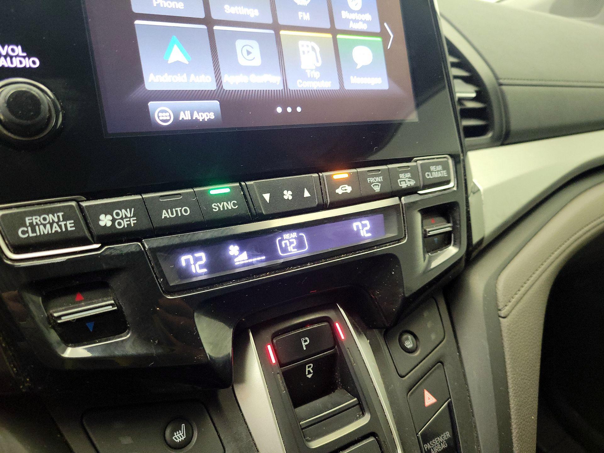 Thumbnail: 2019 Honda Odyssey - 16