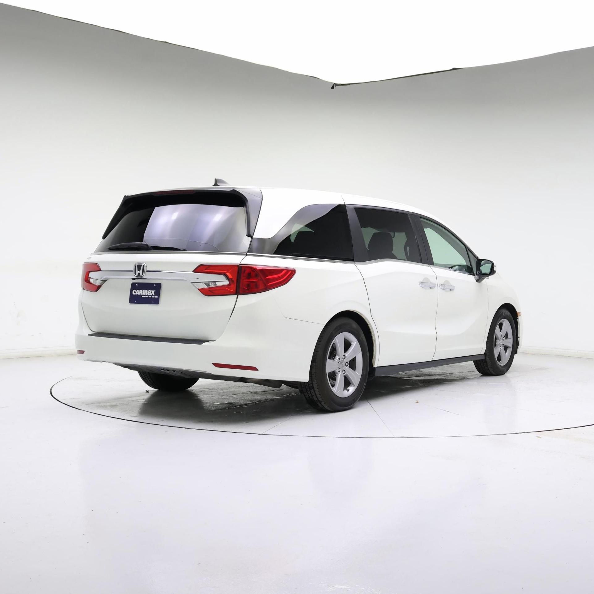 Thumbnail: 2019 Honda Odyssey - 8