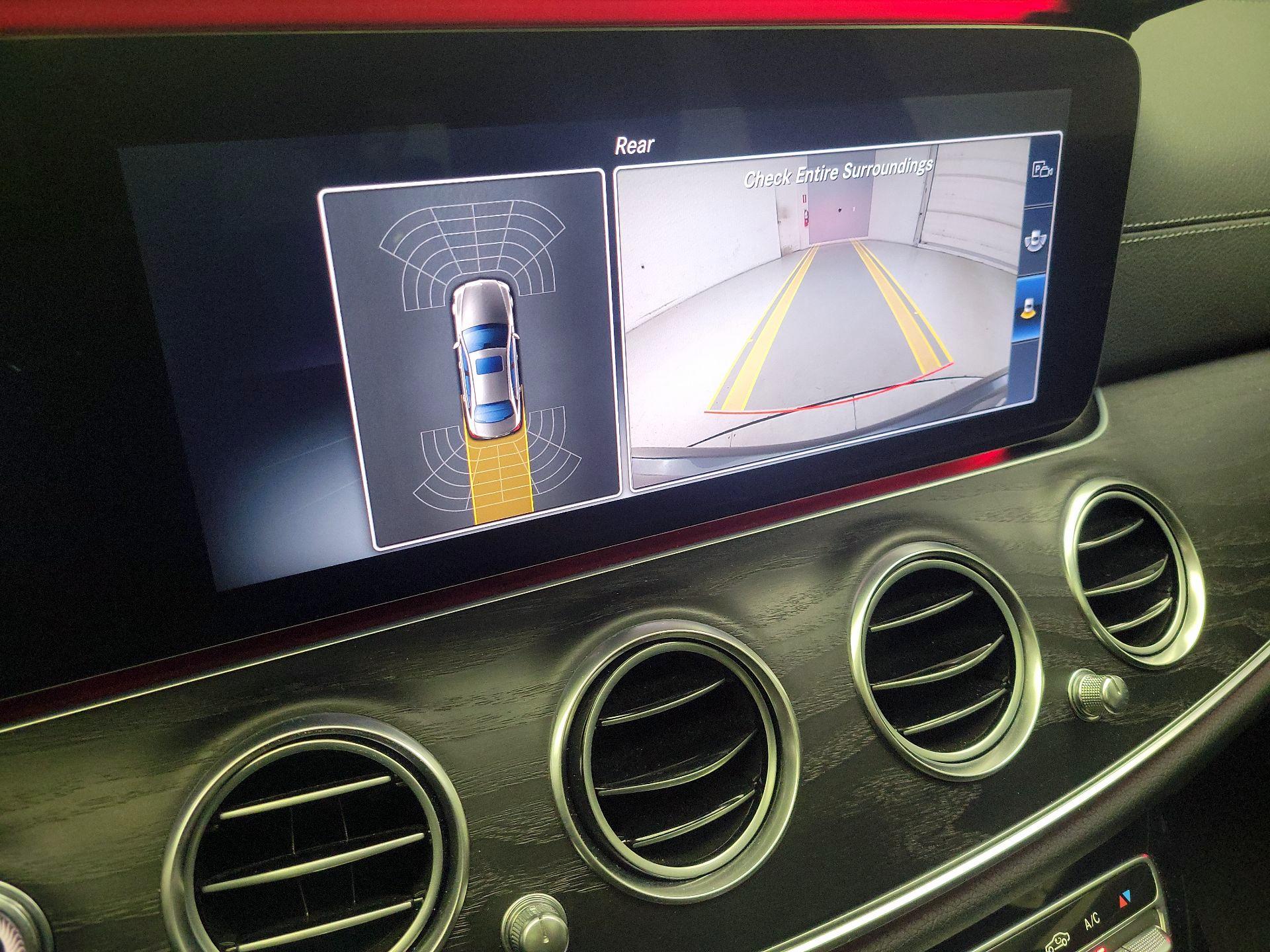 Thumbnail: 2017 Mercedes-Benz E-Class - 15