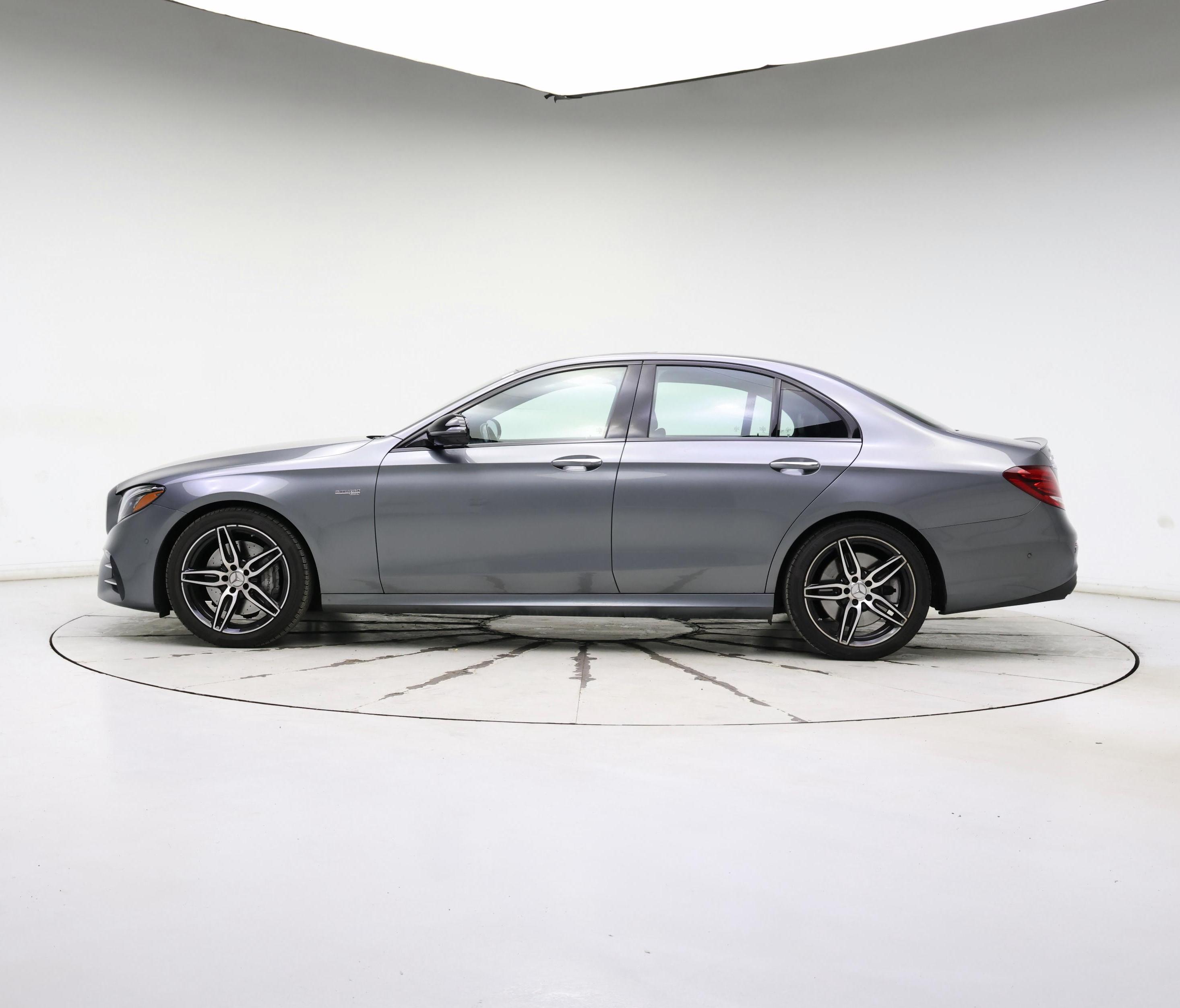 Thumbnail: 2017 Mercedes-Benz E-Class - 3