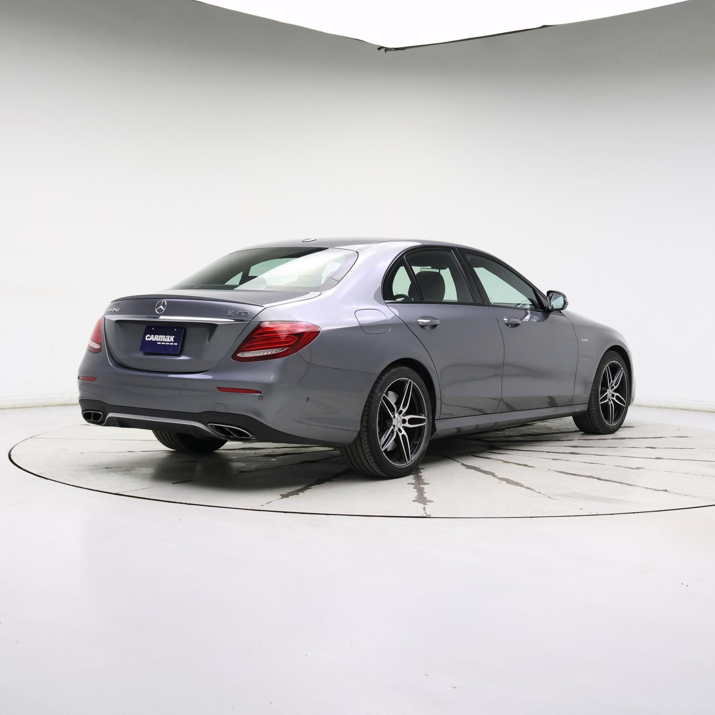 Thumbnail: 2017 Mercedes-Benz E-Class - 8