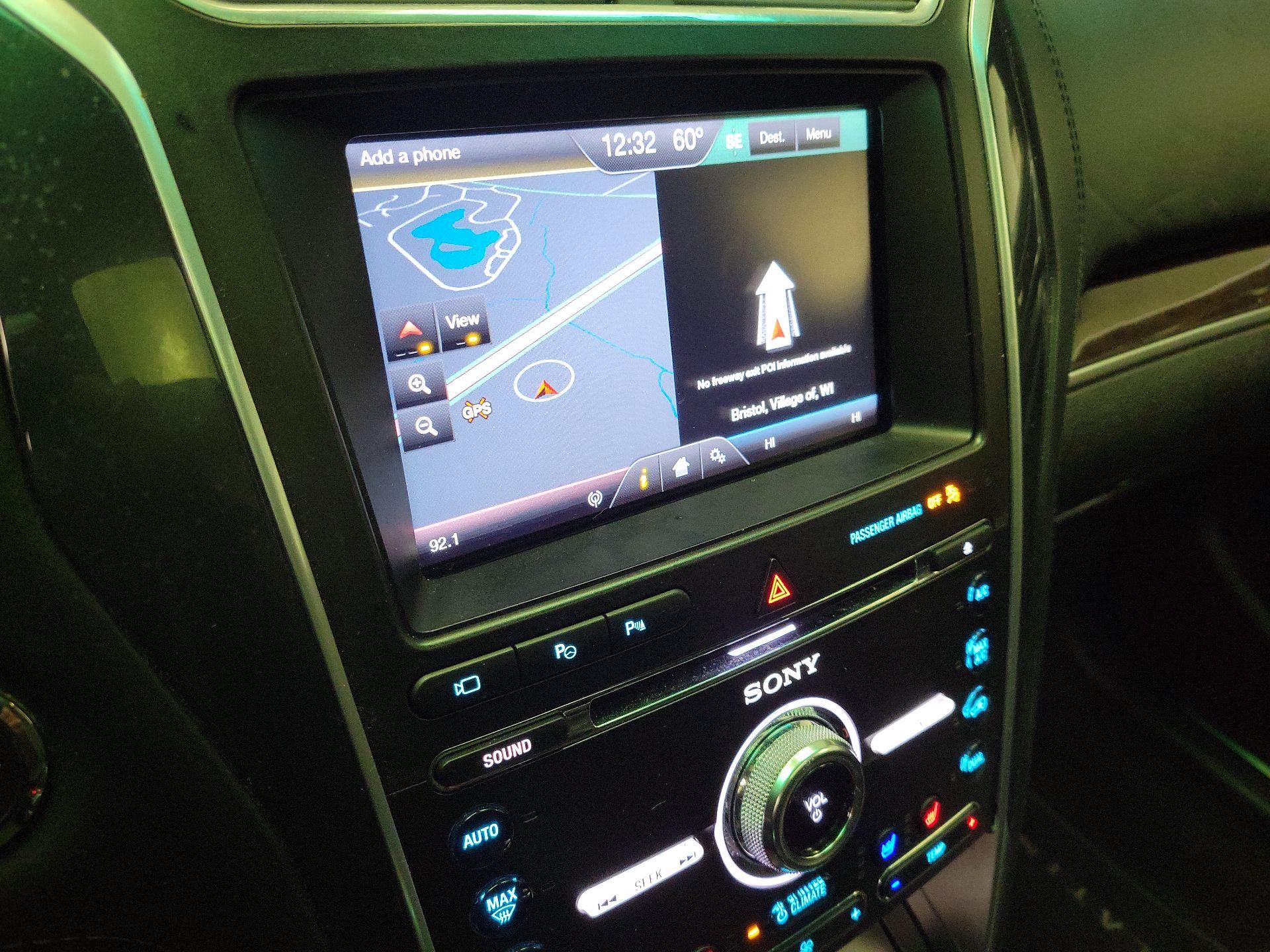 Thumbnail: 2016 Ford Explorer - 14