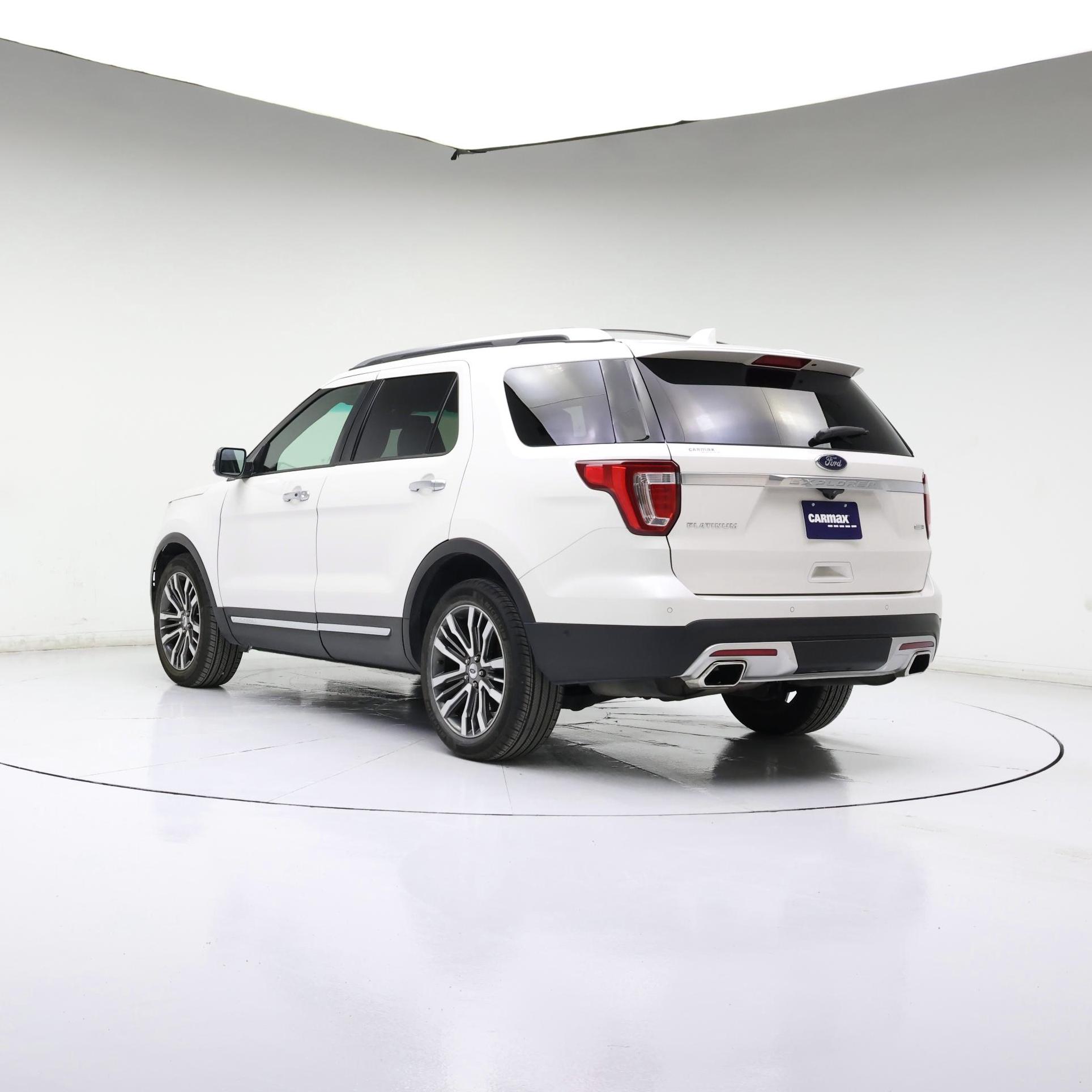 Thumbnail: 2016 Ford Explorer - 2