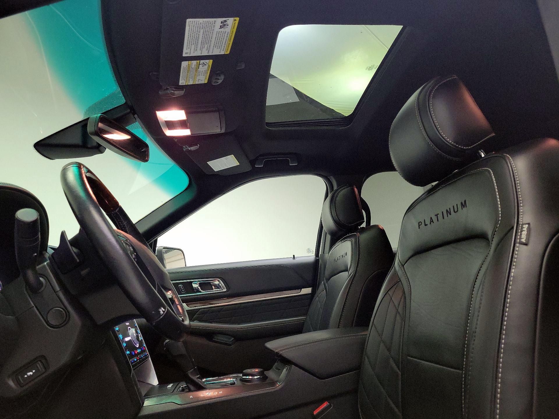 Thumbnail: 2016 Ford Explorer - 20