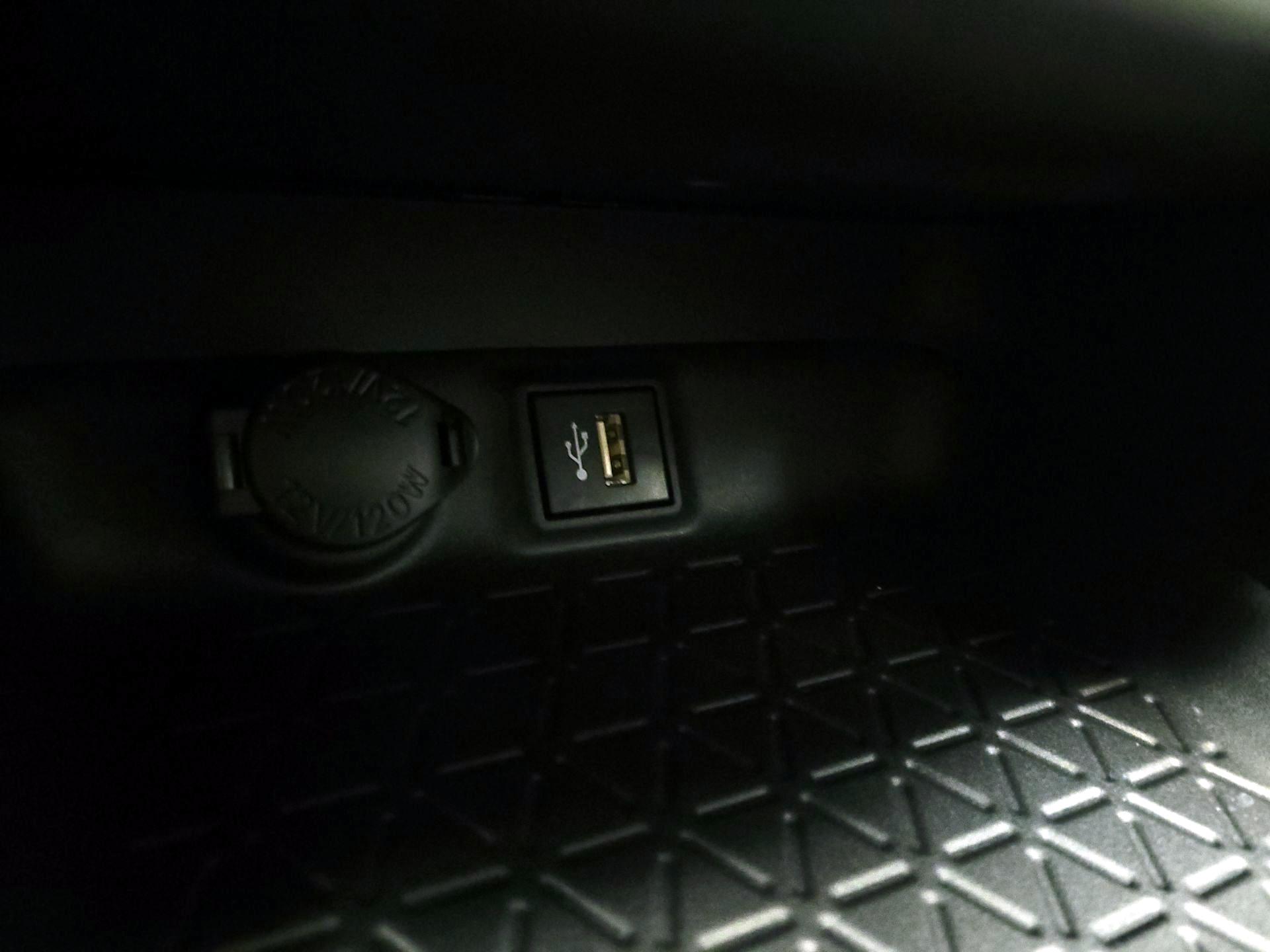 Thumbnail: 2024 Toyota RAV4 - 18