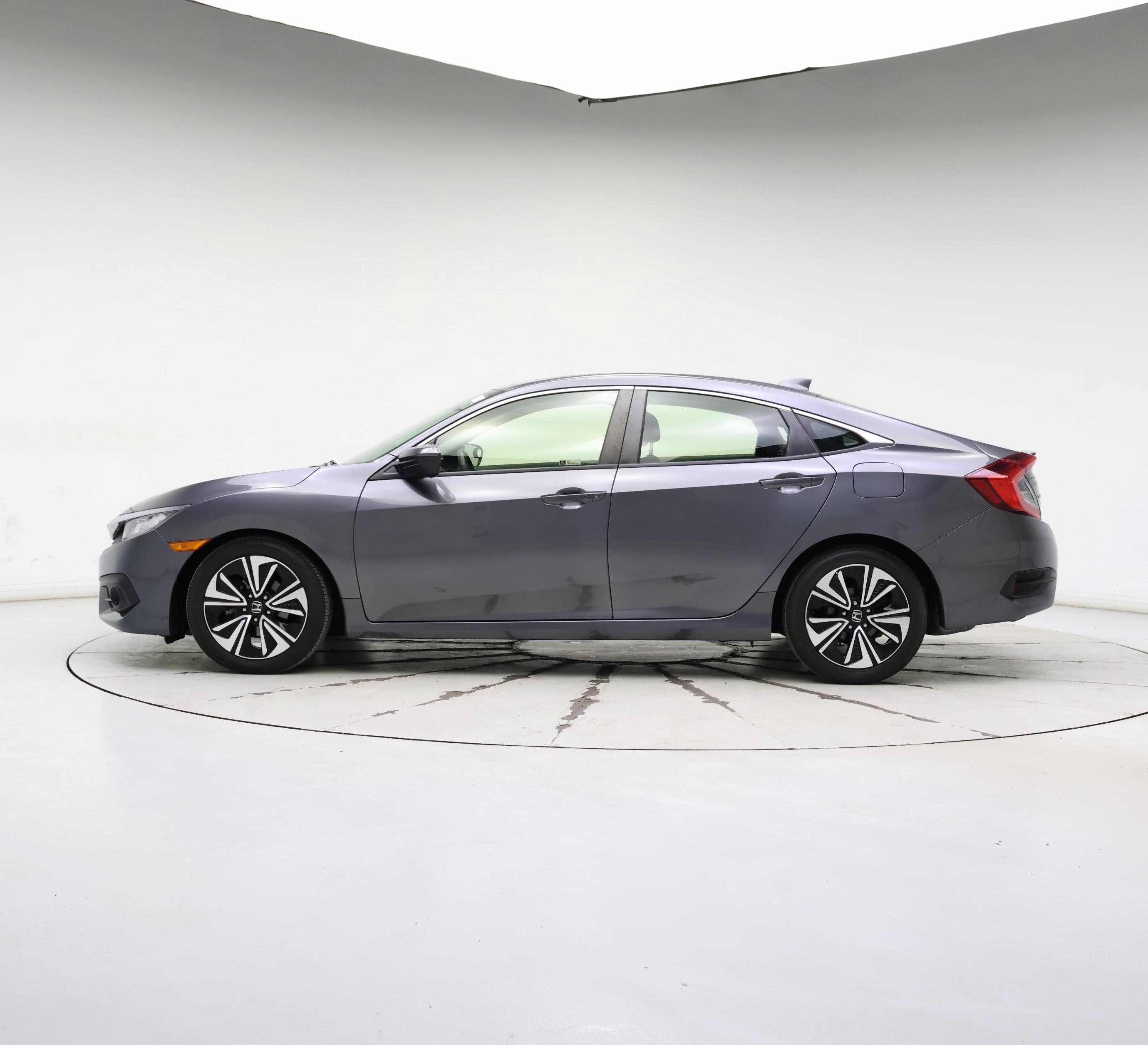 Thumbnail: 2018 Honda Civic - 3