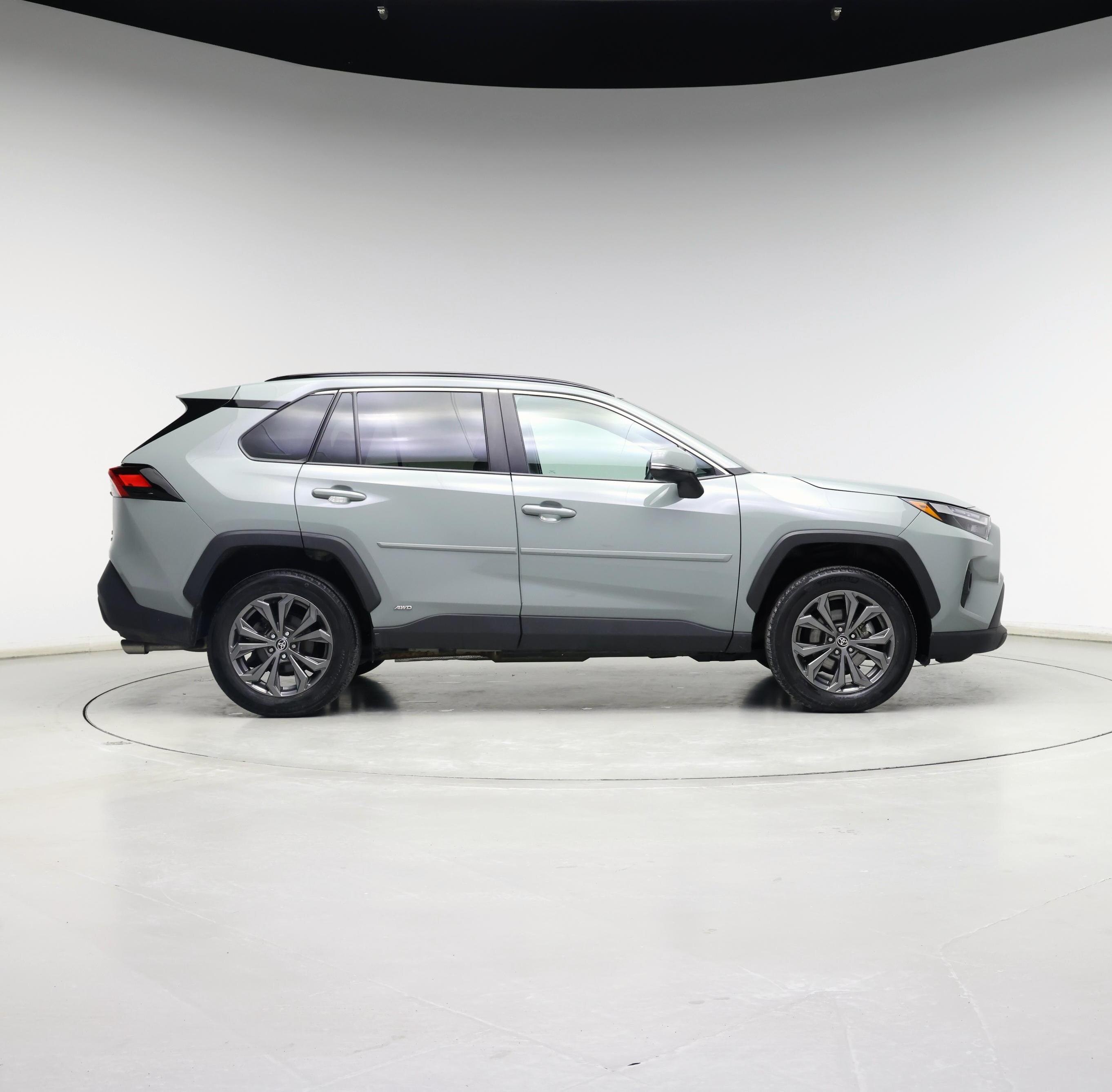 Thumbnail: 2022 Toyota RAV4 - 7