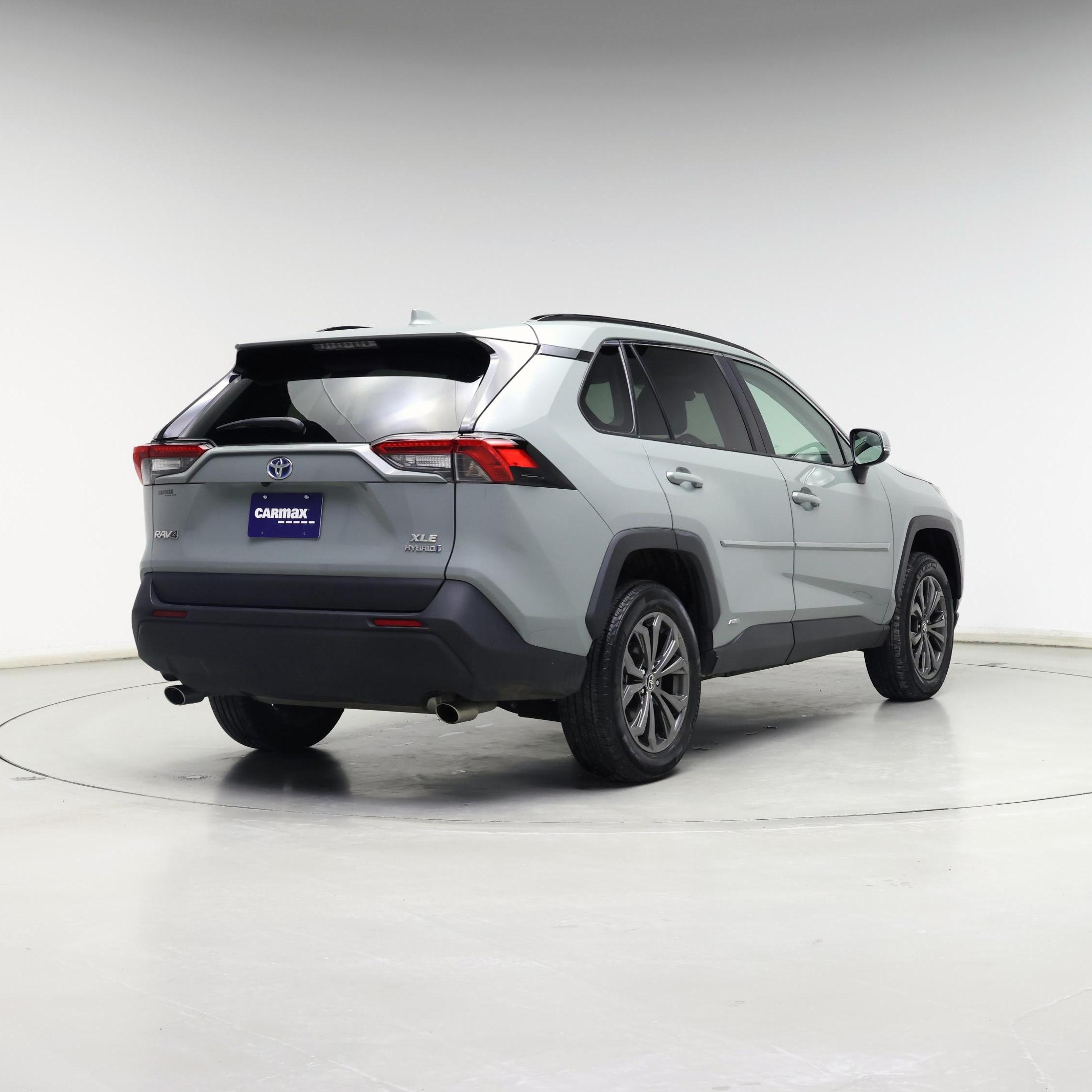 Thumbnail: 2022 Toyota RAV4 - 8