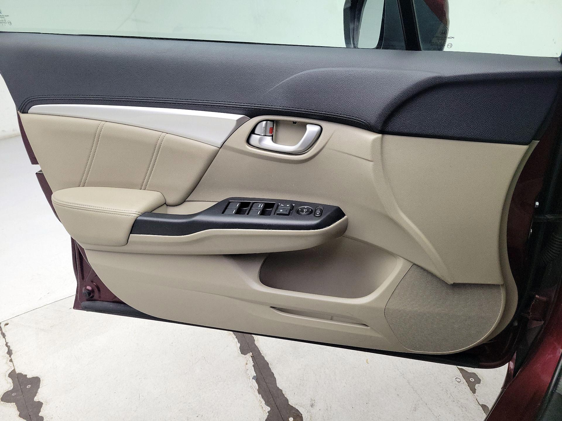 Thumbnail: 2015 Honda Civic - 12