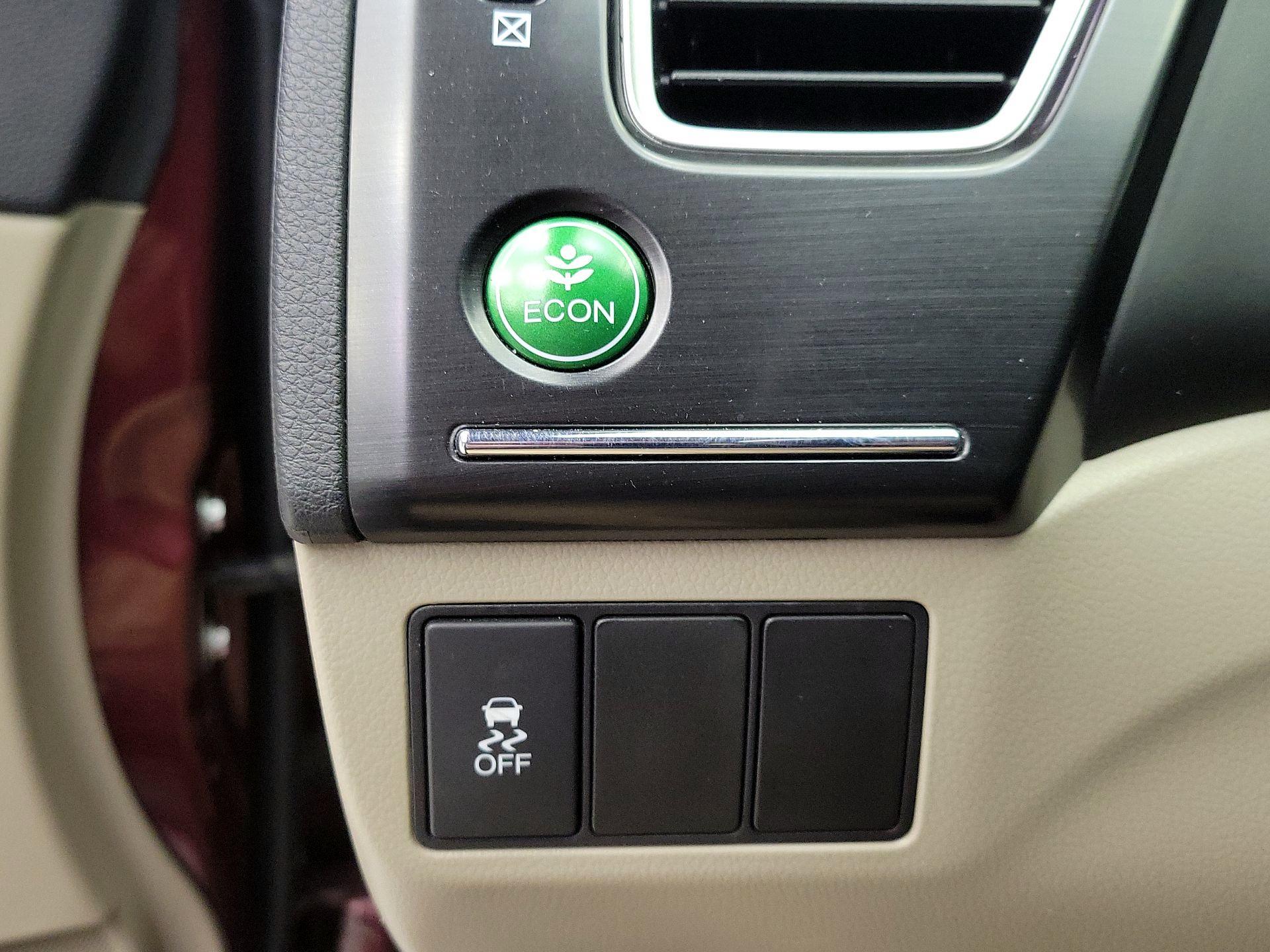 Thumbnail: 2015 Honda Civic - 13