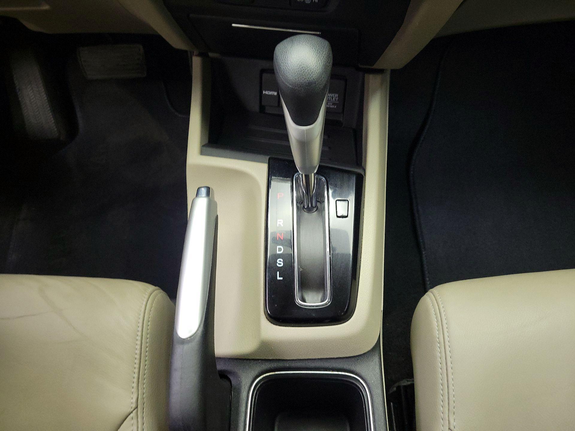 Thumbnail: 2015 Honda Civic - 18