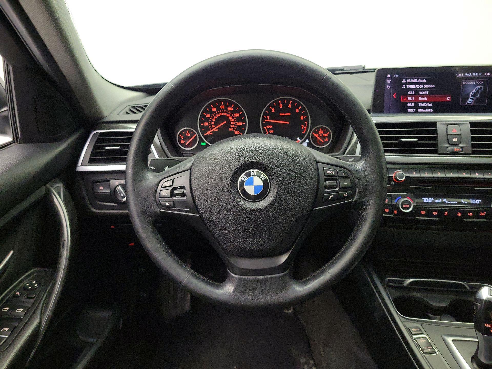 Thumbnail: 2018 BMW 3 Series - 10