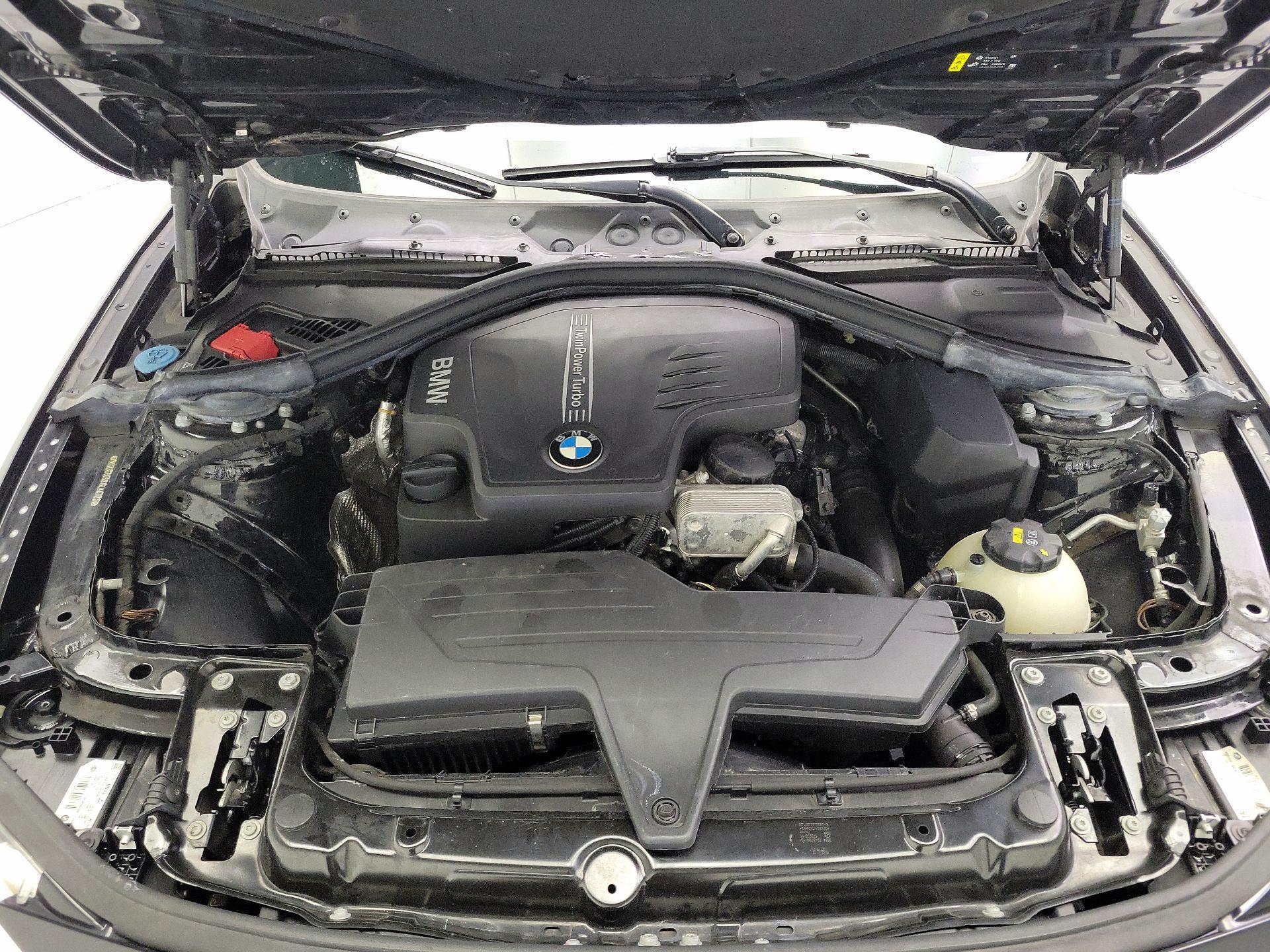 Thumbnail: 2018 BMW 3 Series - 20