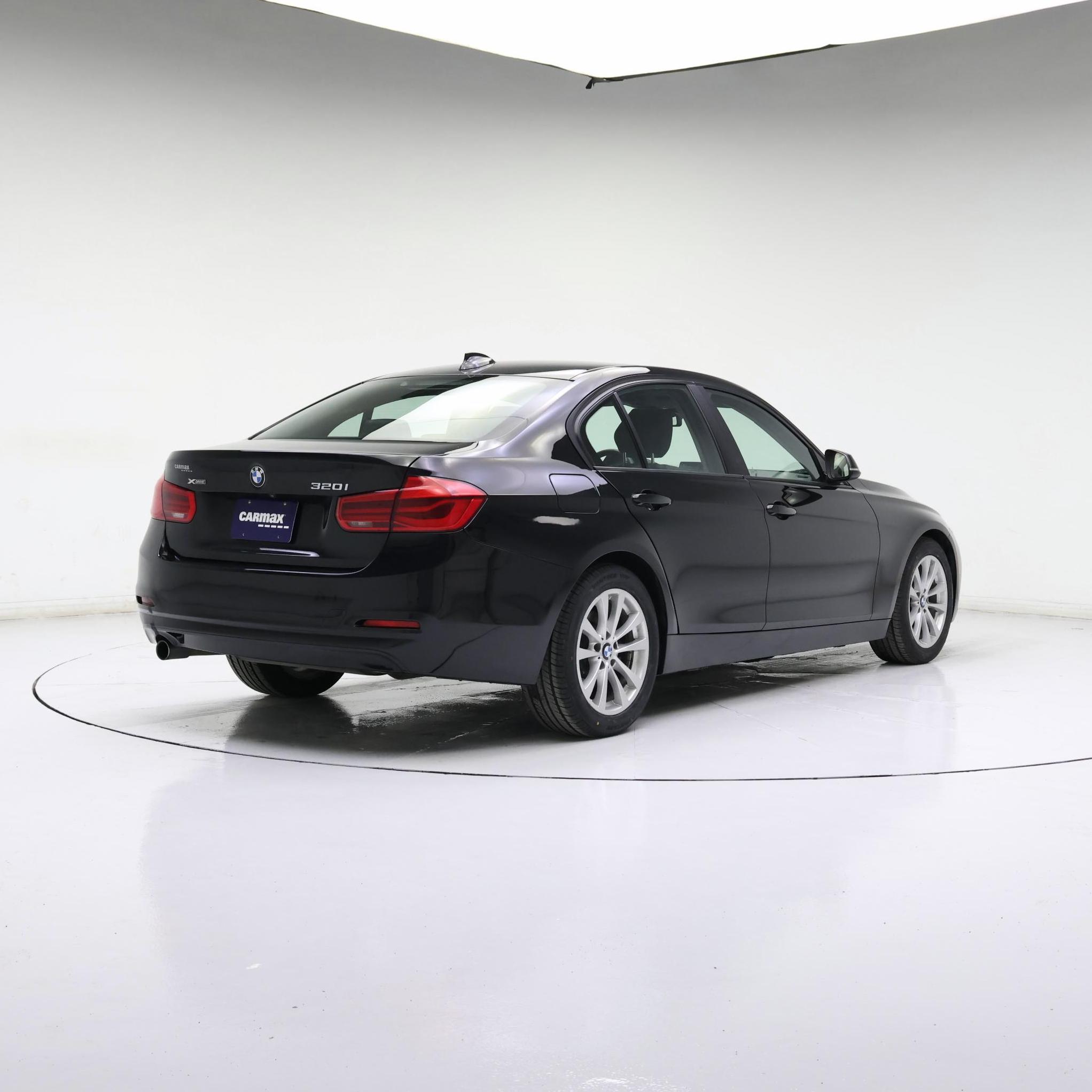 Thumbnail: 2018 BMW 3 Series - 8