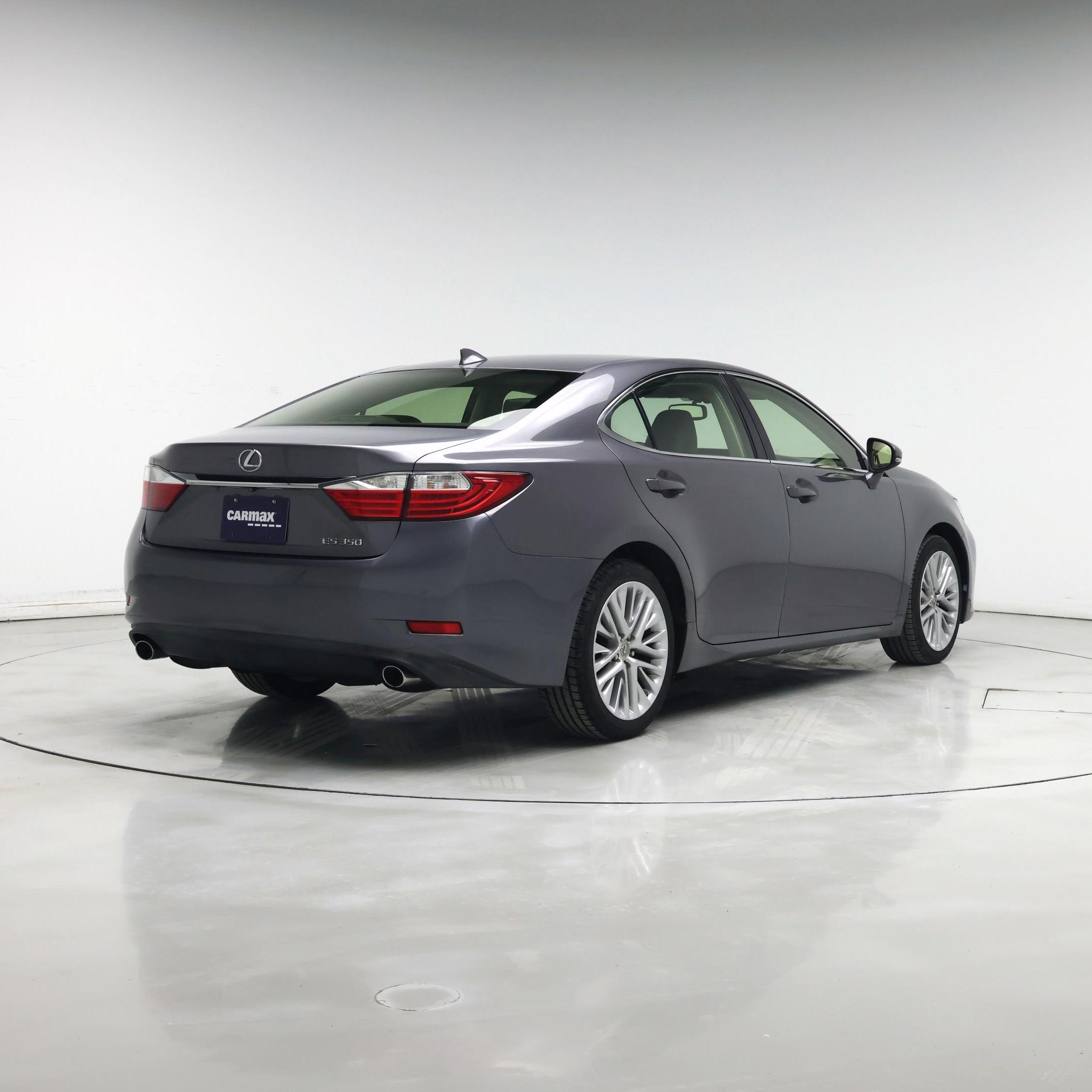 Thumbnail: 2015 Lexus ES - 8