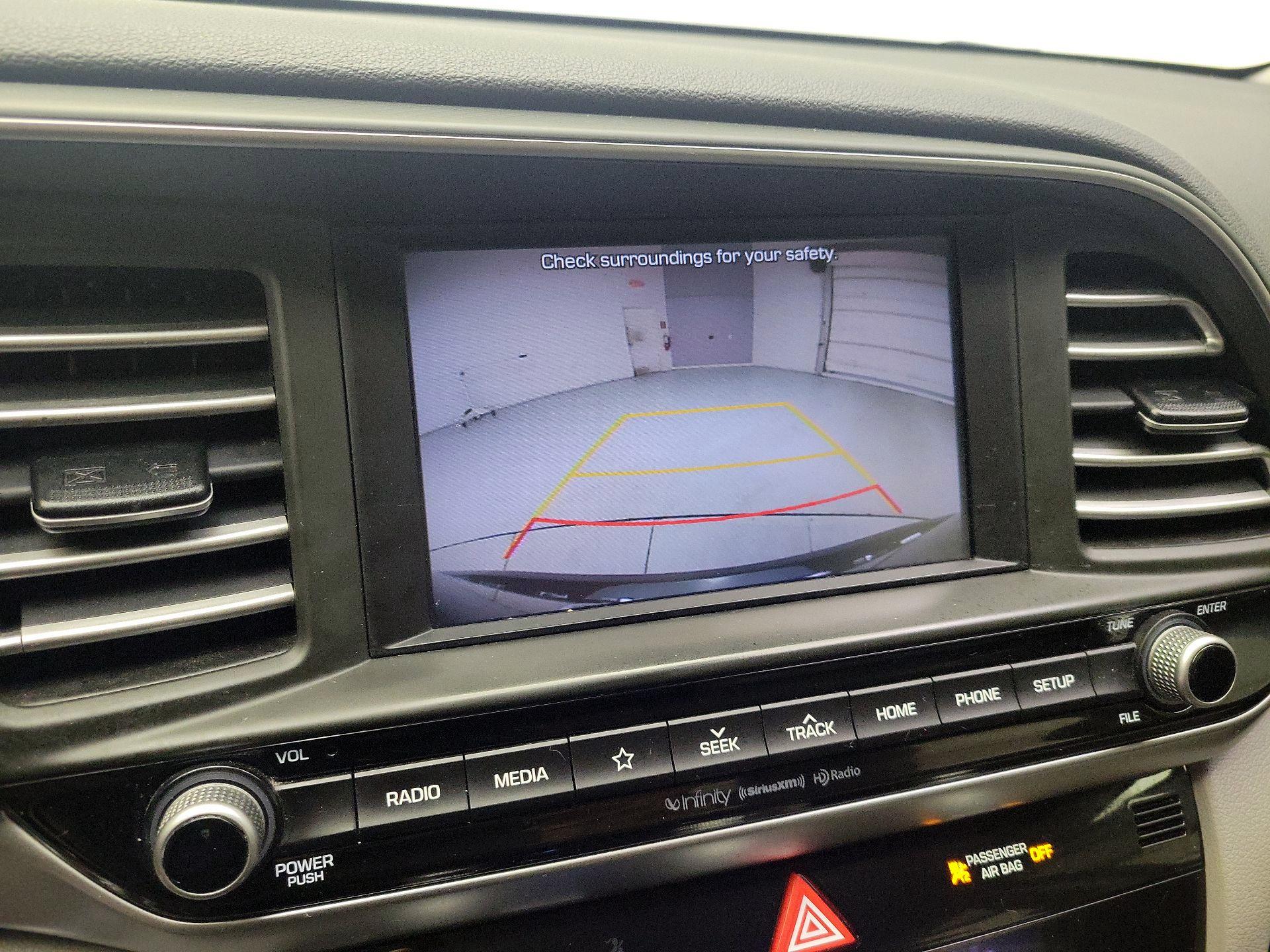 Thumbnail: 2020 Hyundai Elantra - 14