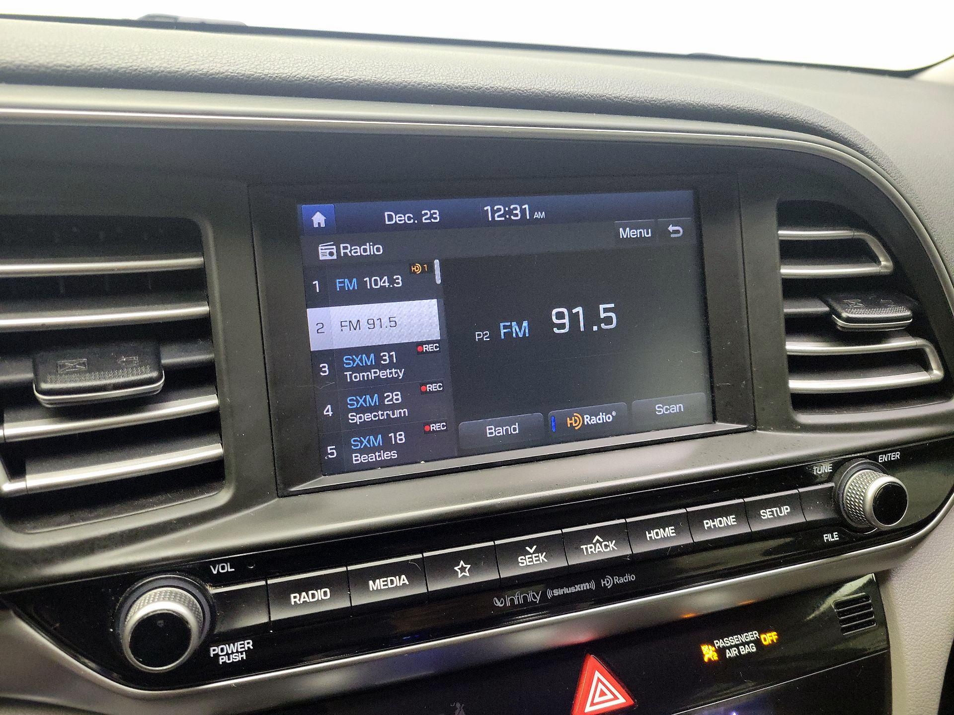 Thumbnail: 2020 Hyundai Elantra - 15