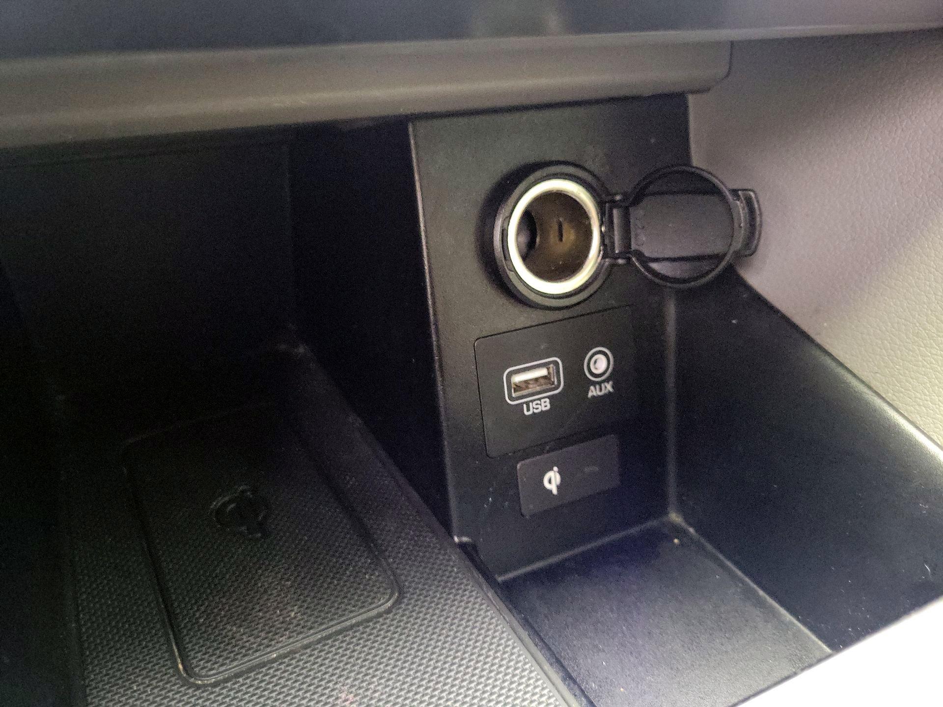 Thumbnail: 2020 Hyundai Elantra - 18