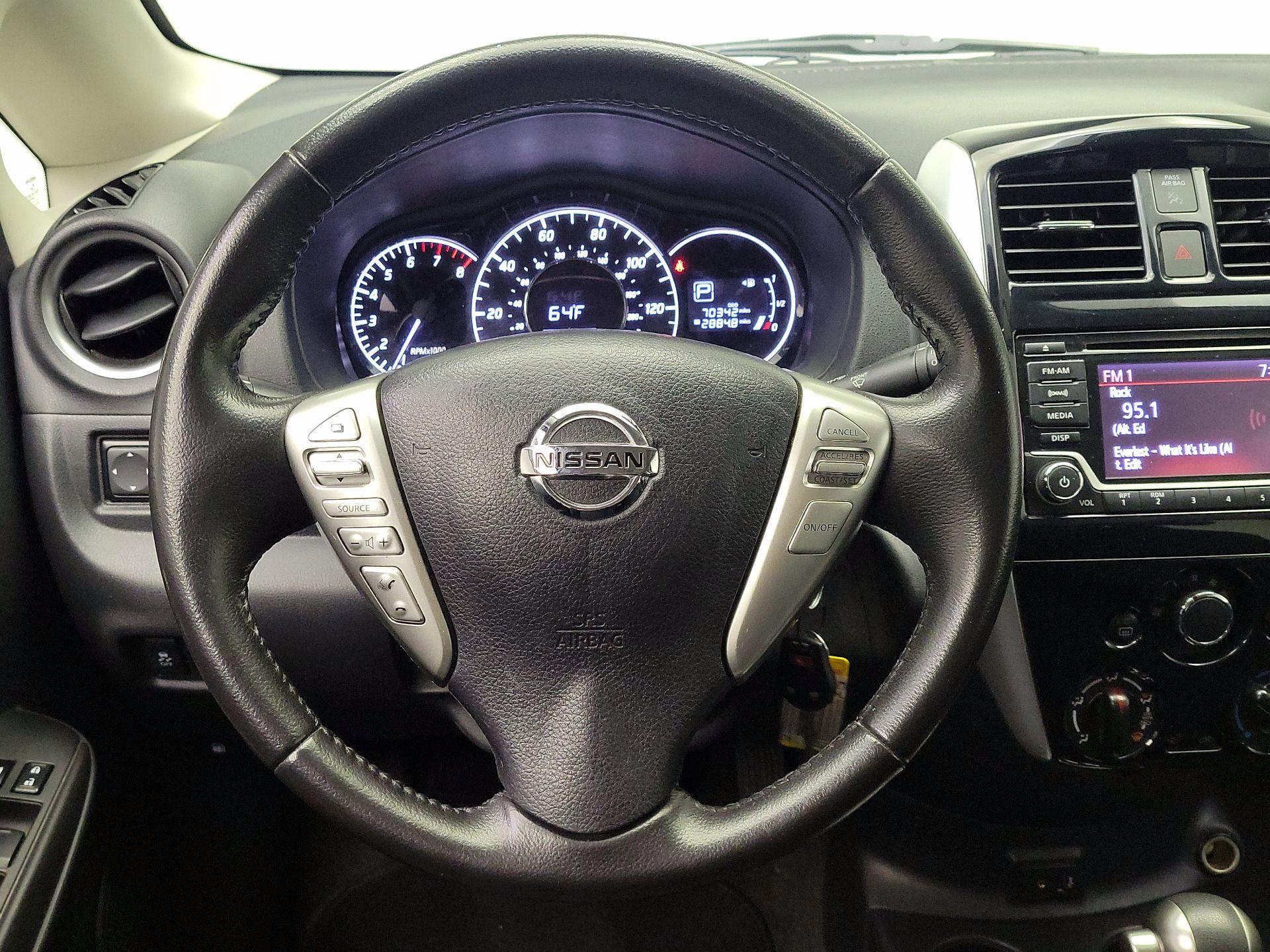 Thumbnail: 2017 Nissan Versa Note - 10