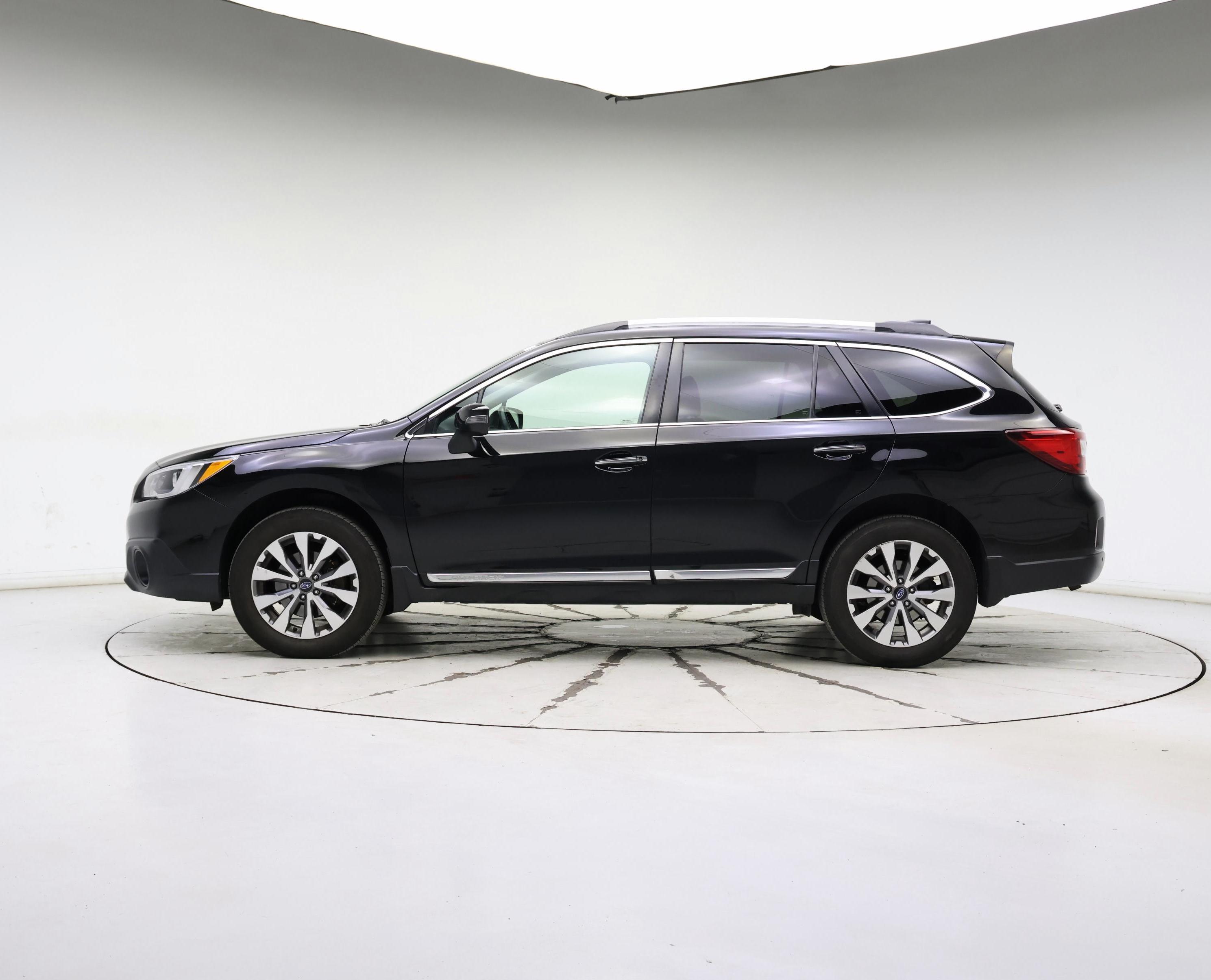 Thumbnail: 2017 Subaru Outback - 3