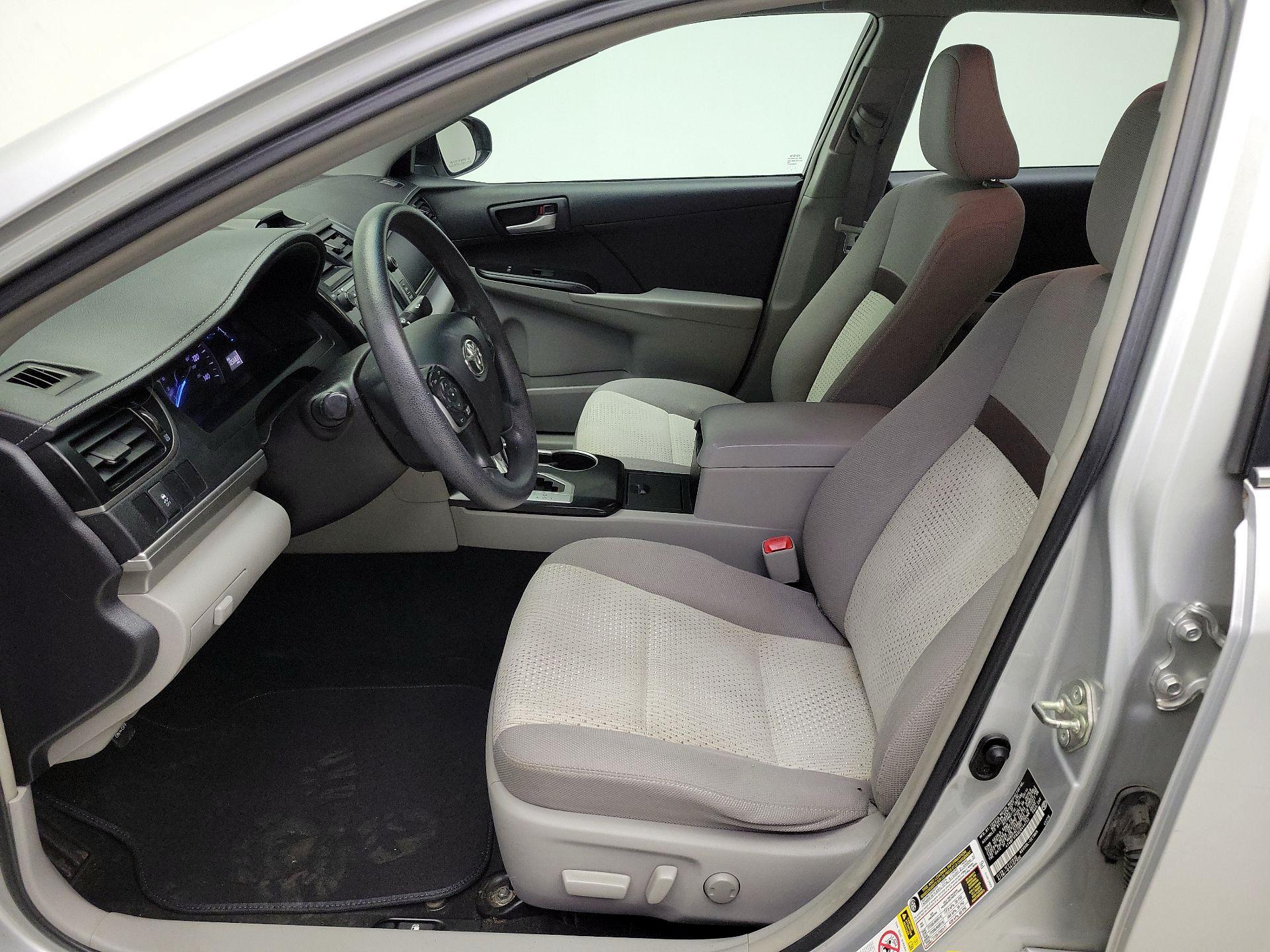 Thumbnail: 2014 Toyota Camry - 11