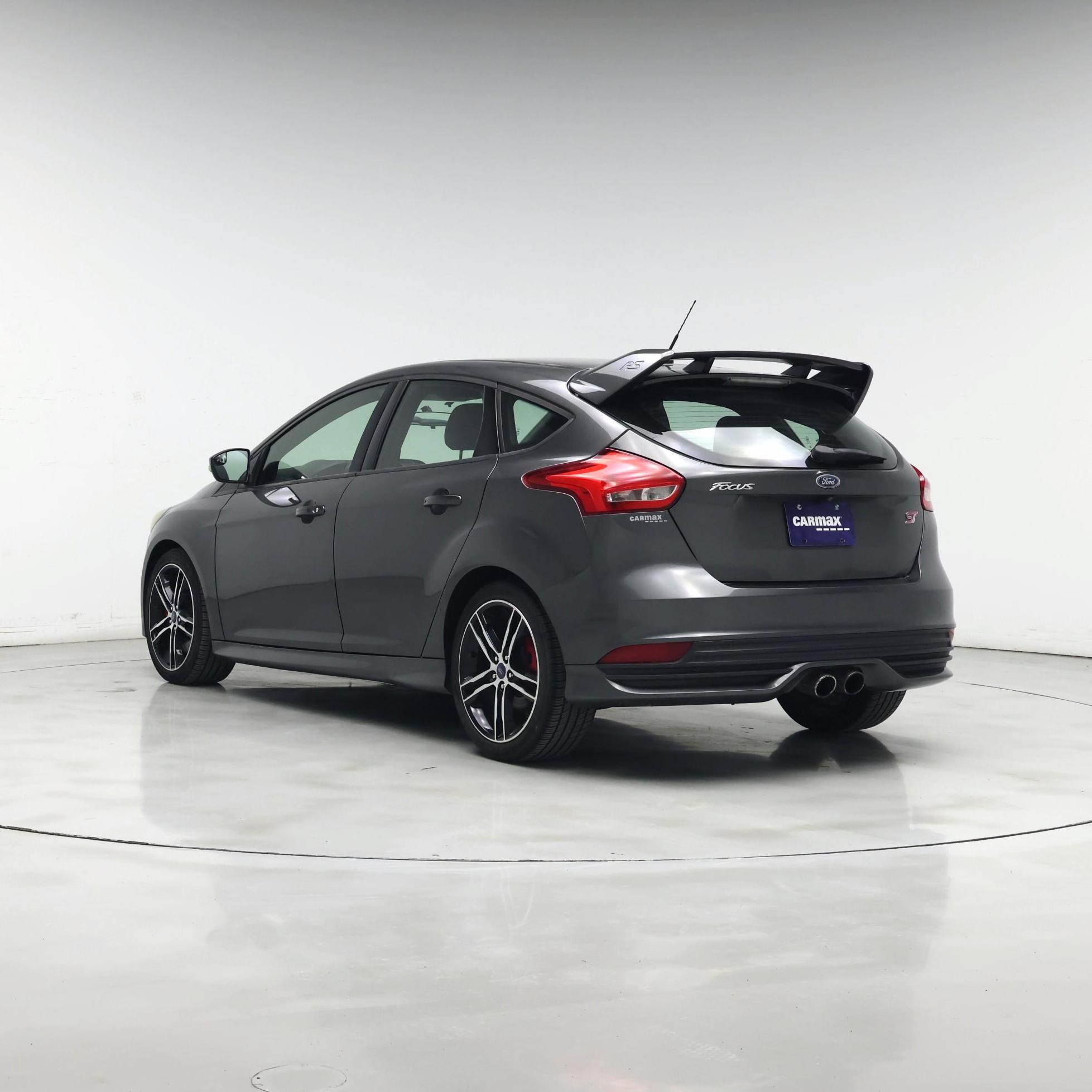 Thumbnail: 2015 Ford Focus - 2