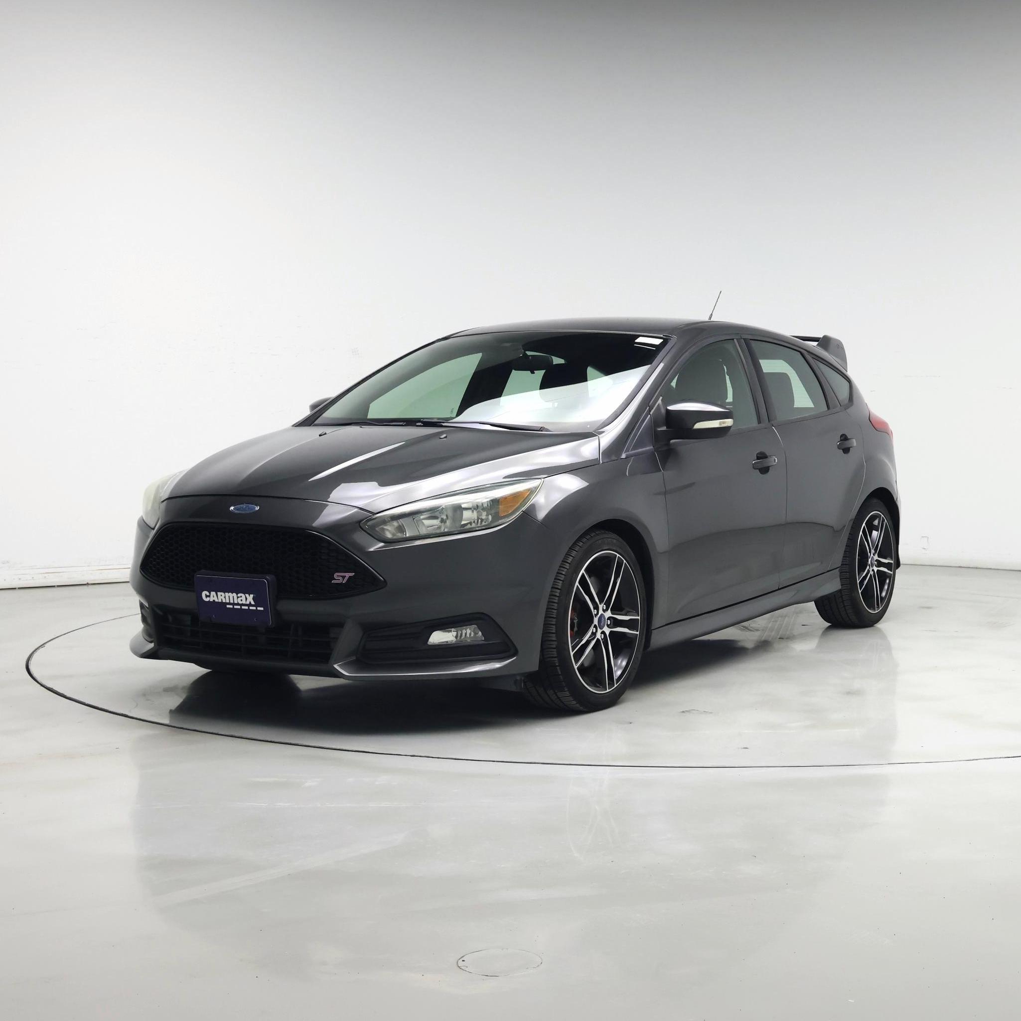 Thumbnail: 2015 Ford Focus - 4