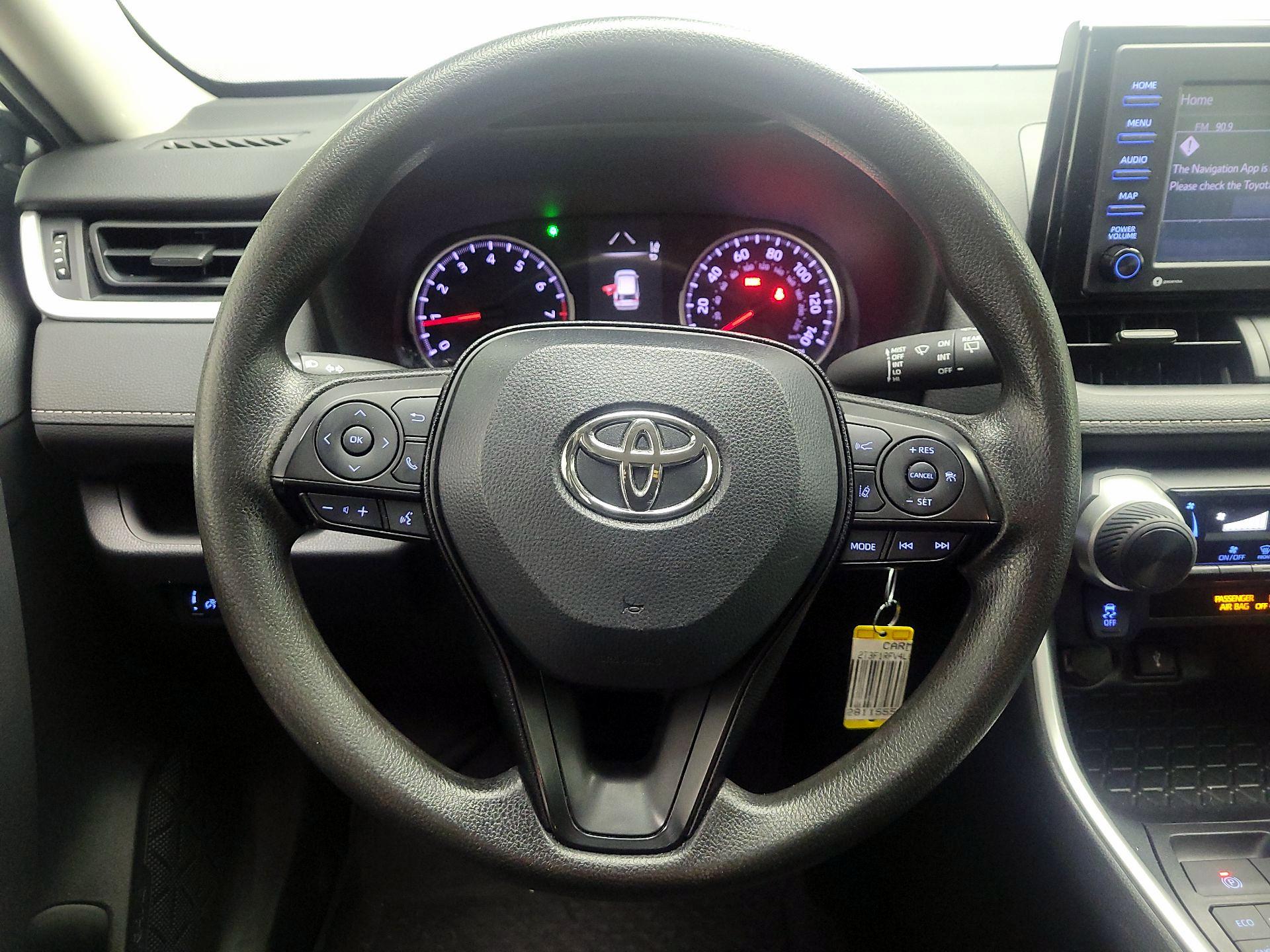 Thumbnail: 2020 Toyota RAV4 - 10